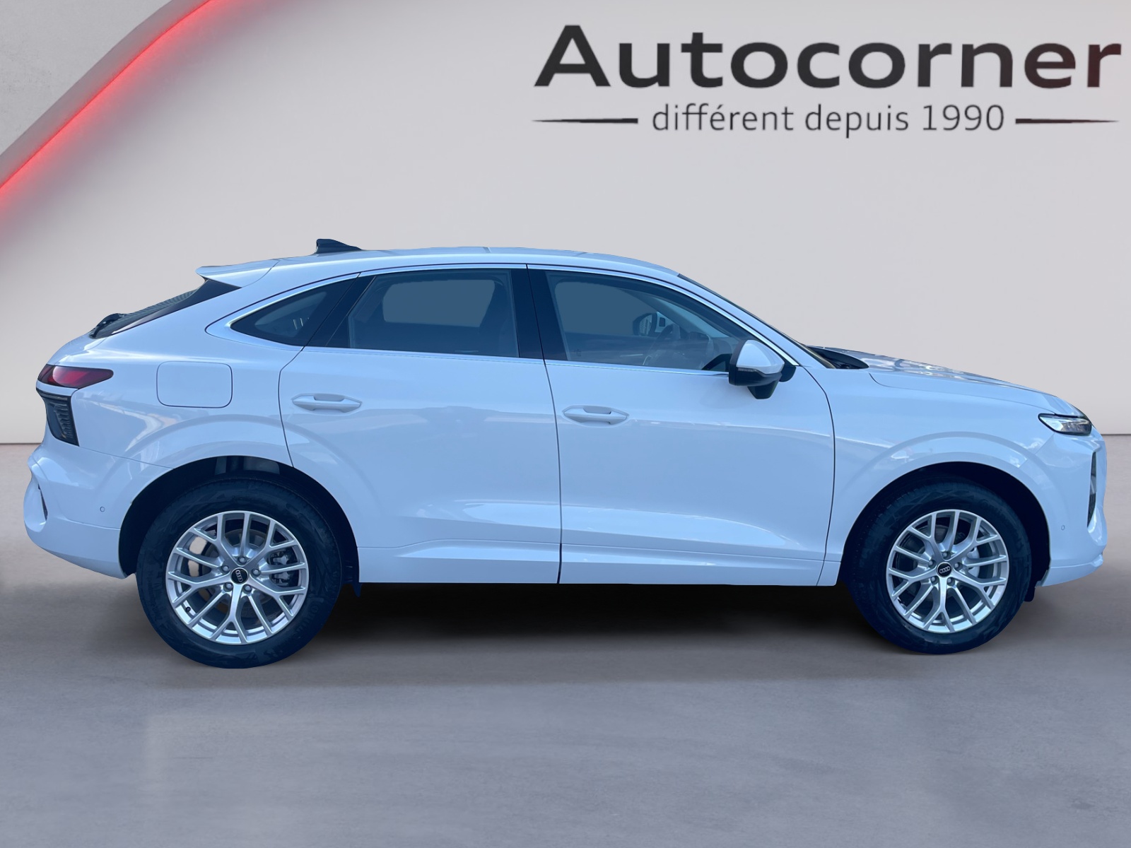 AUDI Q3 Sportback 110 kW TFSI S tronic-image-5