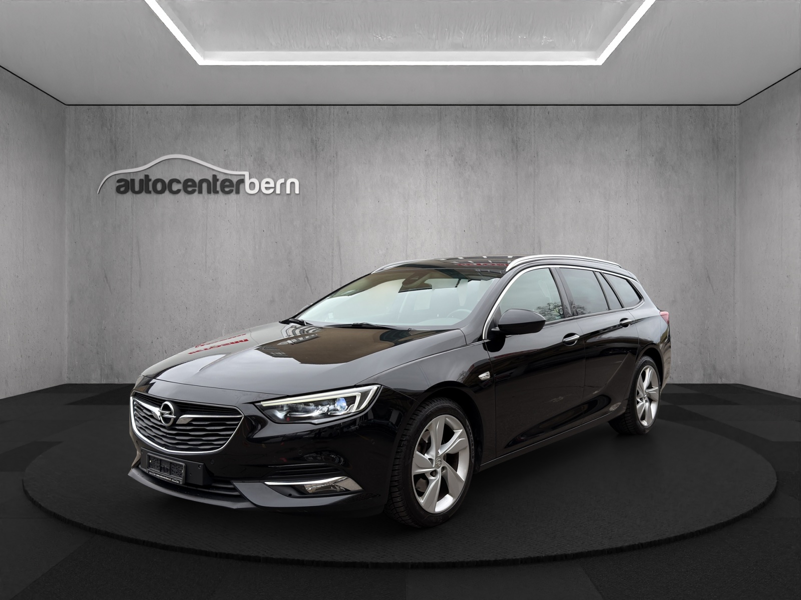 OPEL Insignia 1.5 T Sports Tourer Exclusive Automatic-image-2