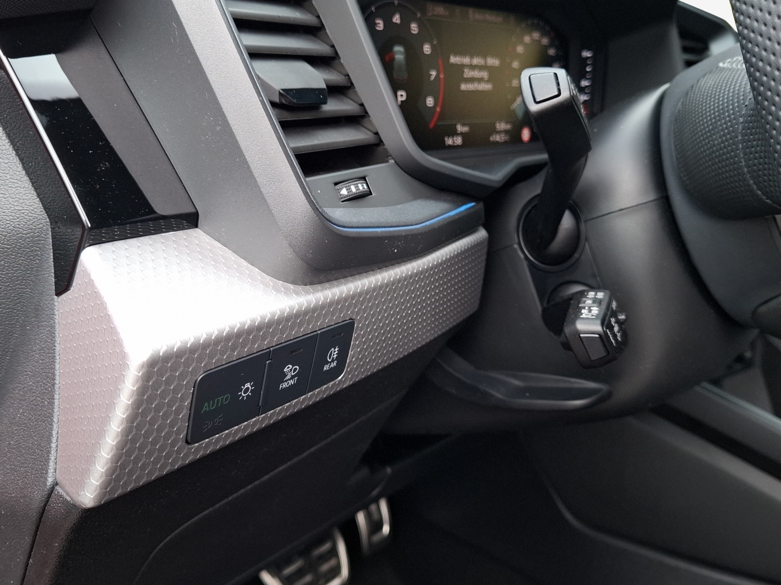 AUDI A1 Sportback 30 TFSI S Line Attraction S-tronic-image-15