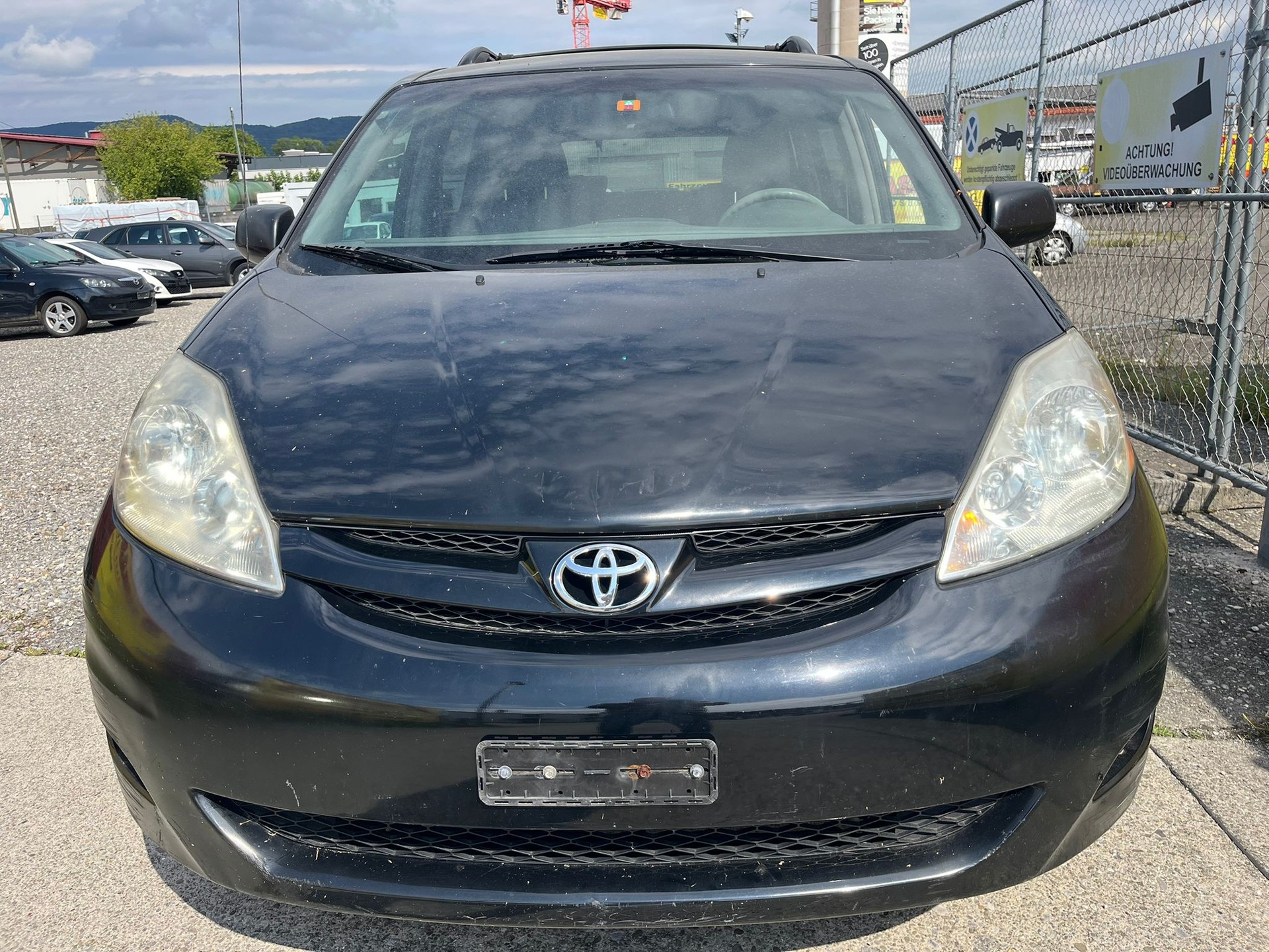 TOYOTA LE FWD