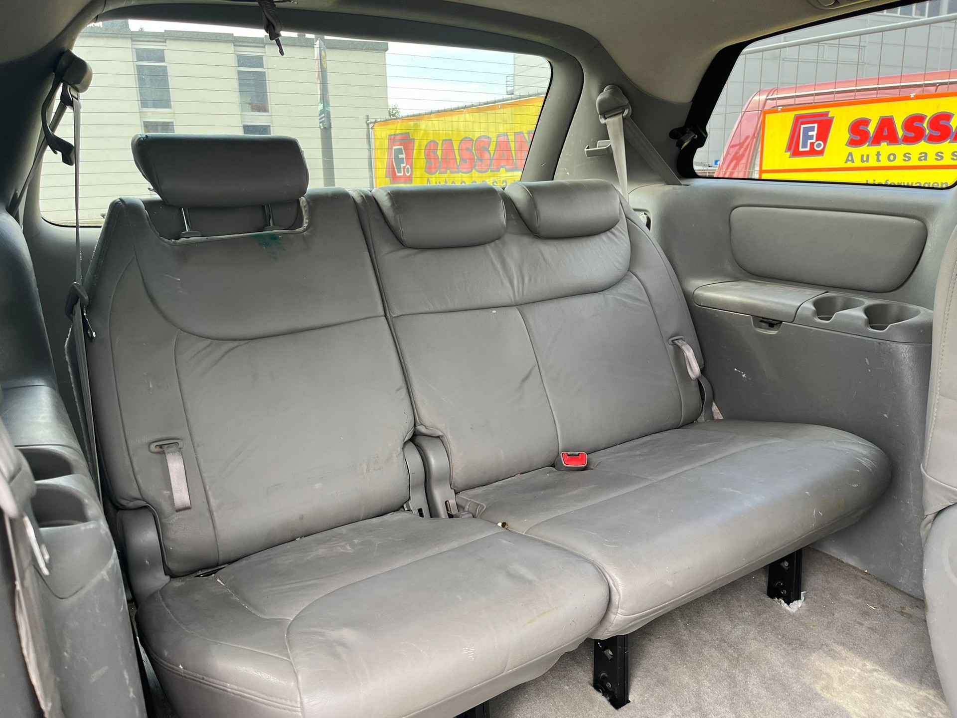 TOYOTA LE FWD-image-5