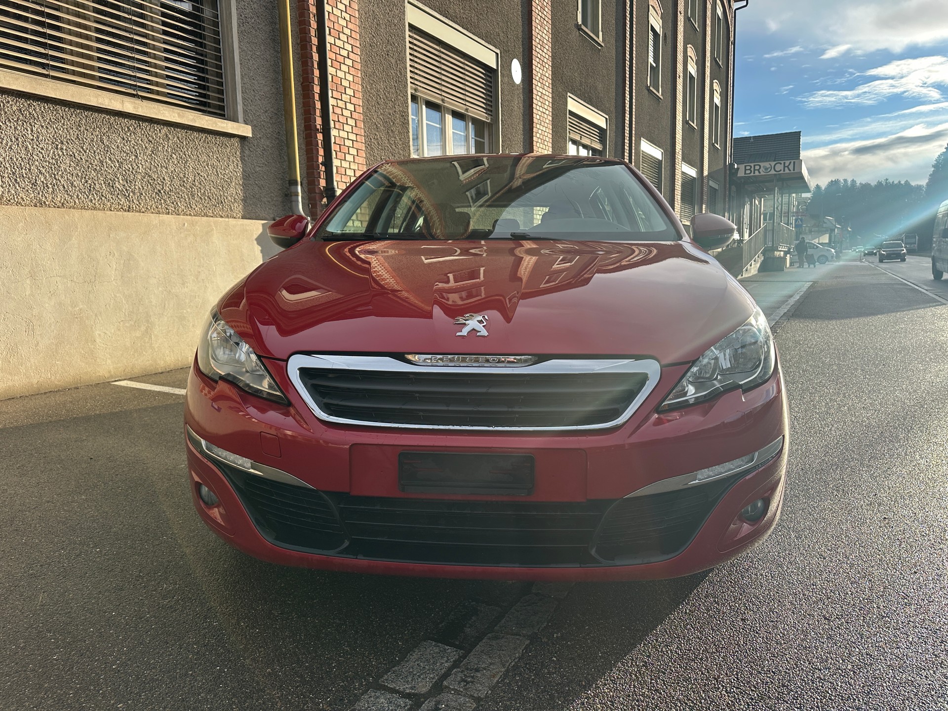 PEUGEOT 308 1.6 THP Allure-image-1