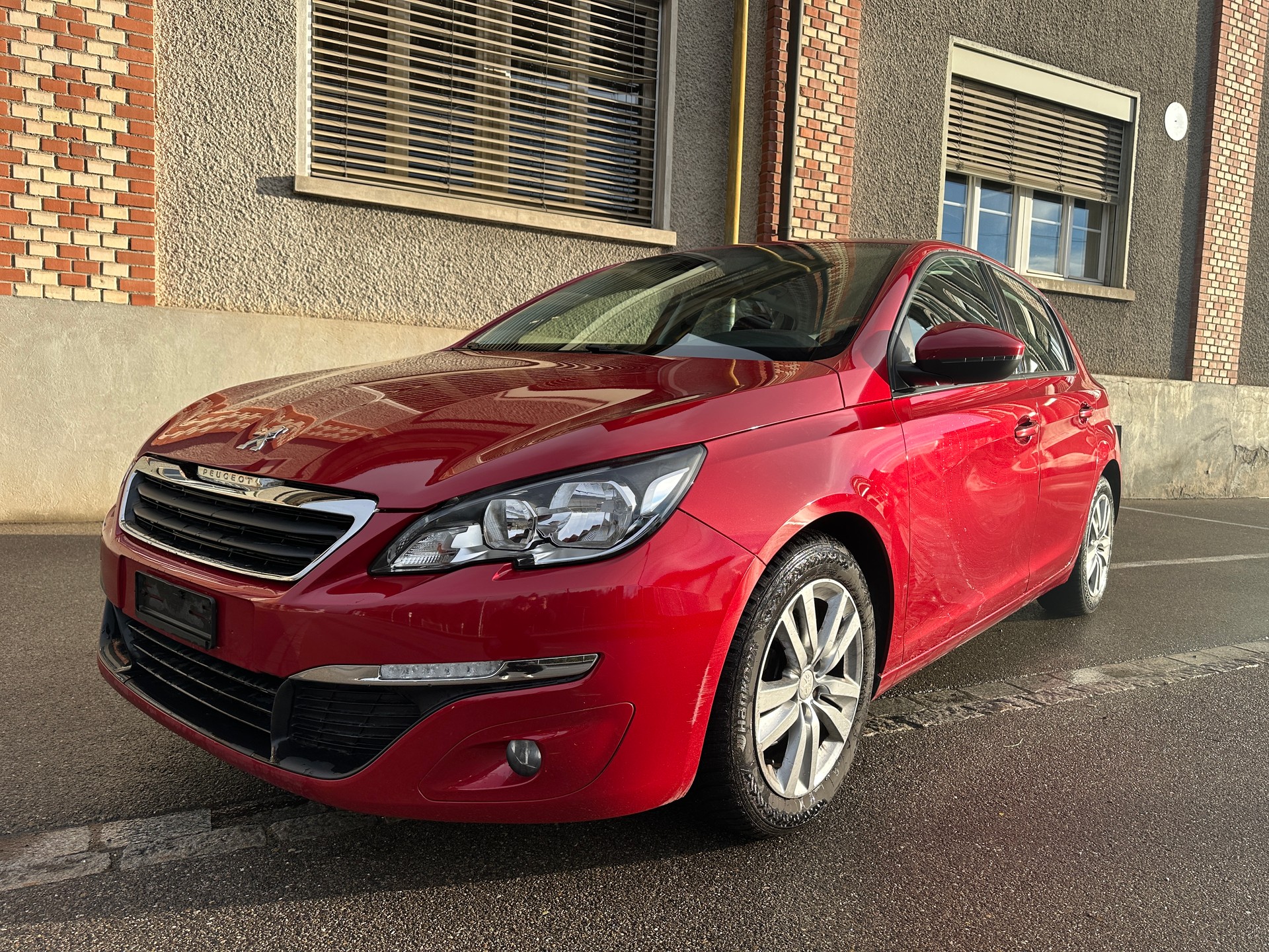 PEUGEOT 308 1.6 THP Allure-image-0