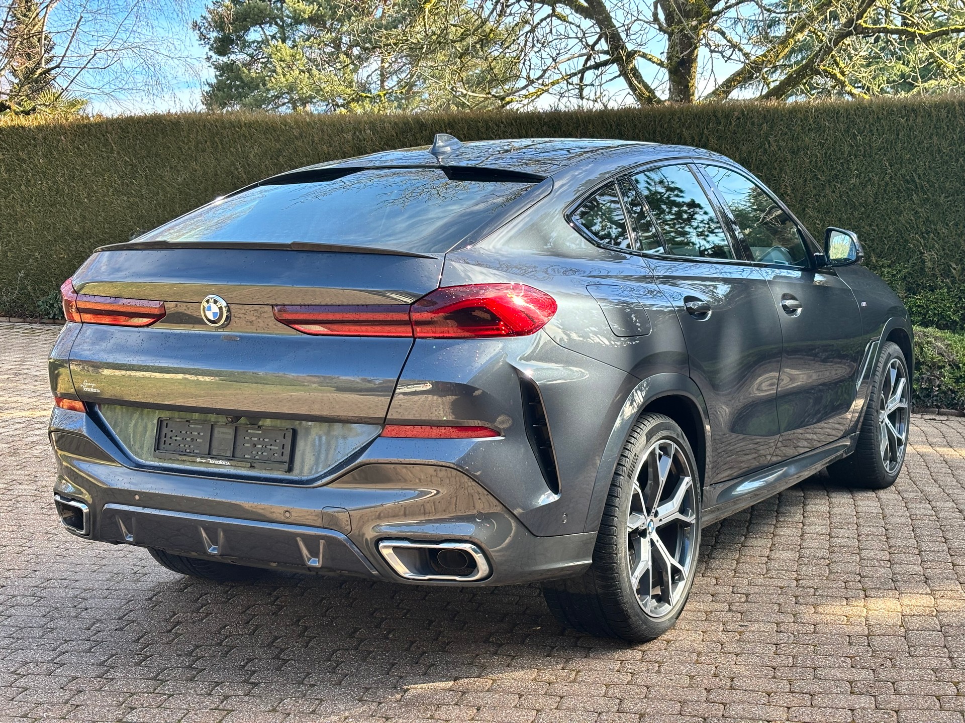 BMW X6 xDrive 48V 40i M Sport Steptronic-image-24