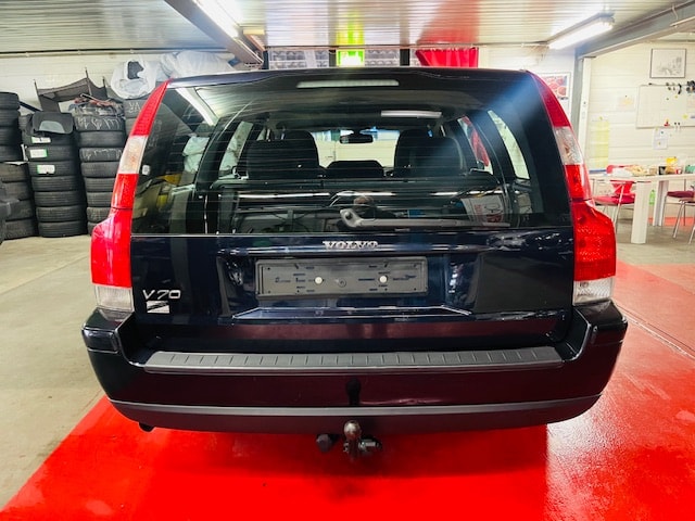 VOLVO V70 2.4 Bi-Fuel Kinetic-image-1