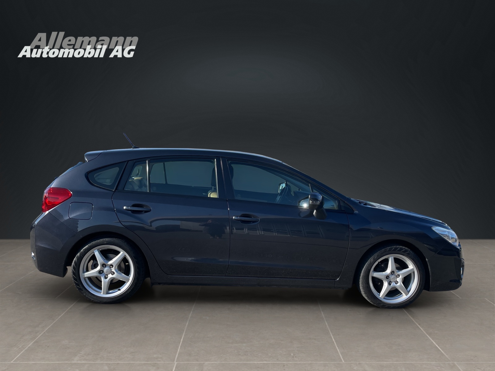 SUBARU Impreza Wagon 1.6i Swiss Two-image-5
