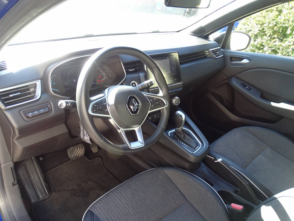 RENAULT Clio 1.6 E-Tech Intens-image-3