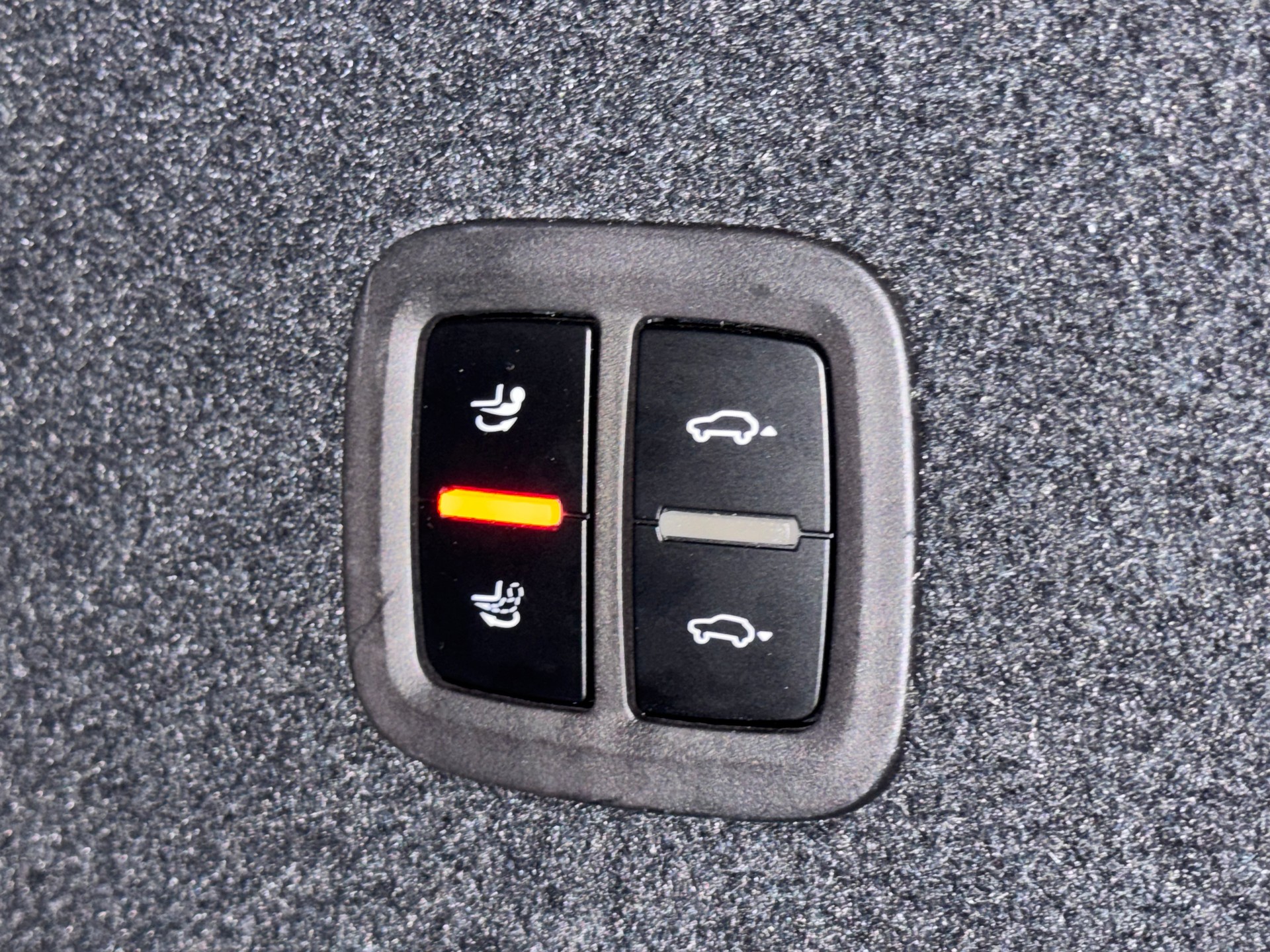 PORSCHE Cayenne E-Hybrid-image-15