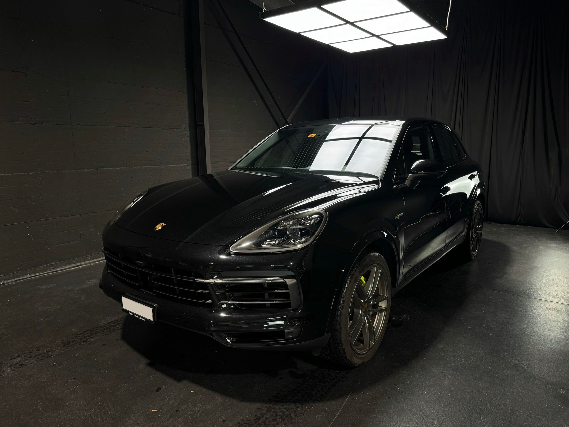 PORSCHE Cayenne E-Hybrid