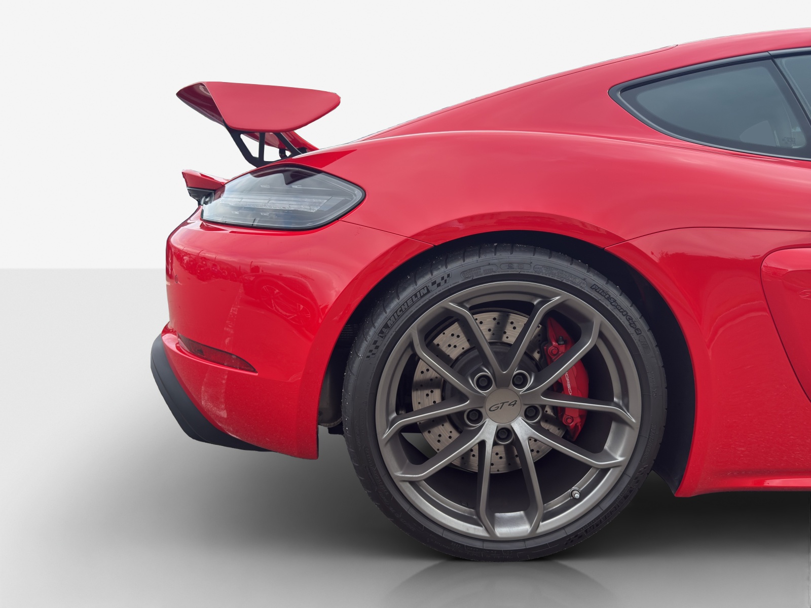 PORSCHE 718 Cayman GT4-image-15