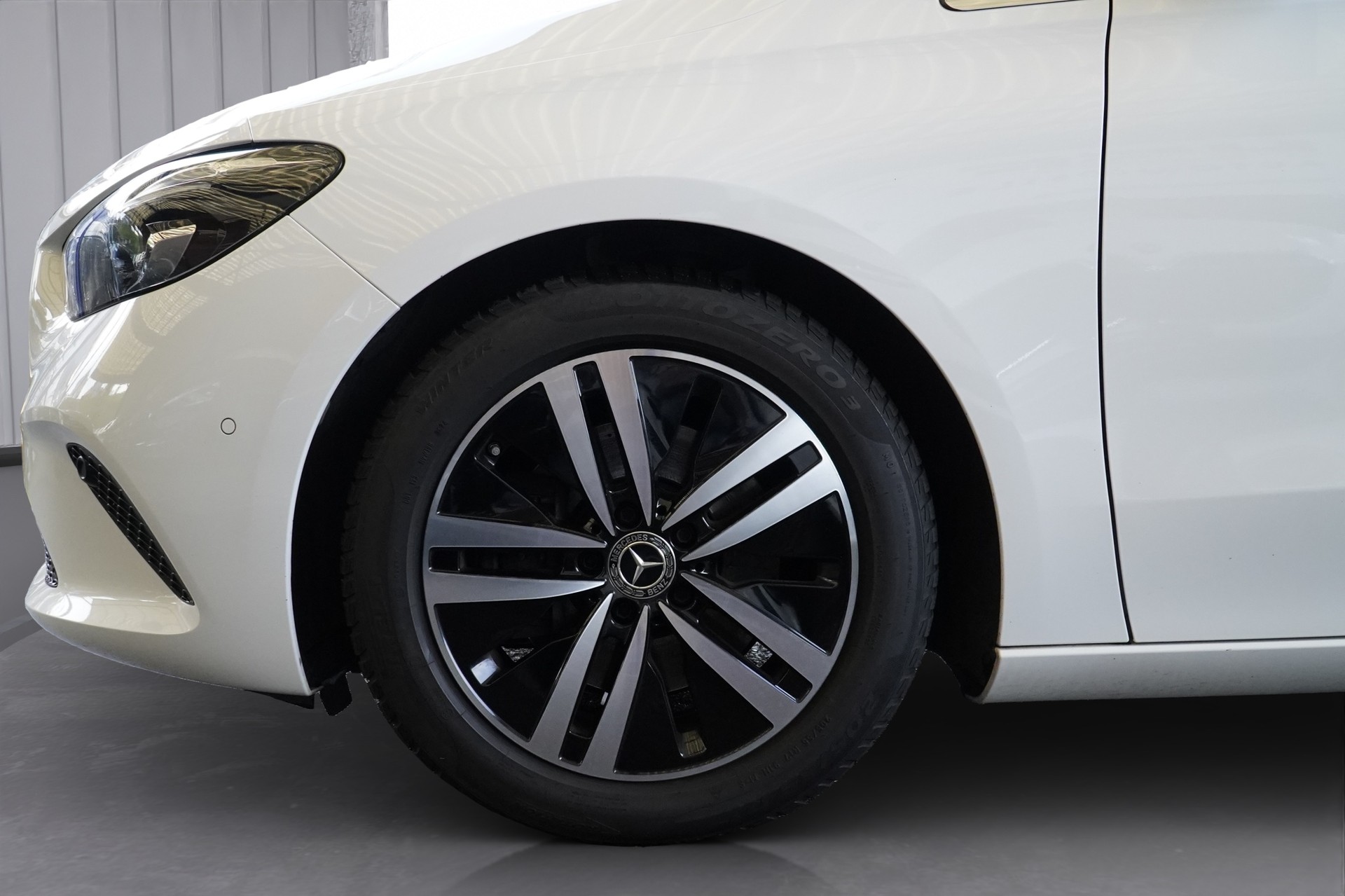 MERCEDES-BENZ B 220 d 4Matic Swiss Star 8G-DCT *CH Fahrzeug & AHK*-image-7