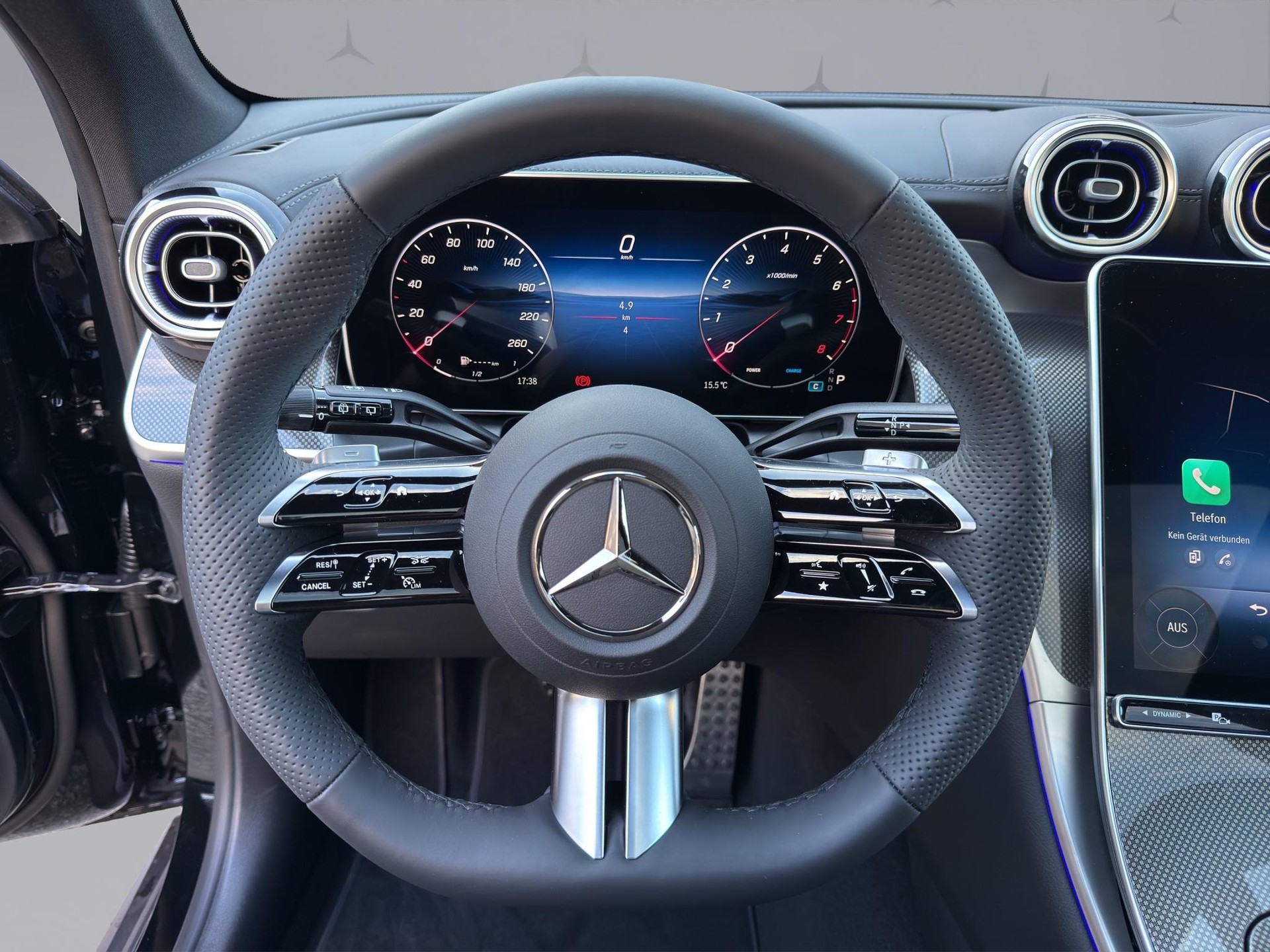 MERCEDES-BENZ GLC 200 AMG Line 4matic-image-10