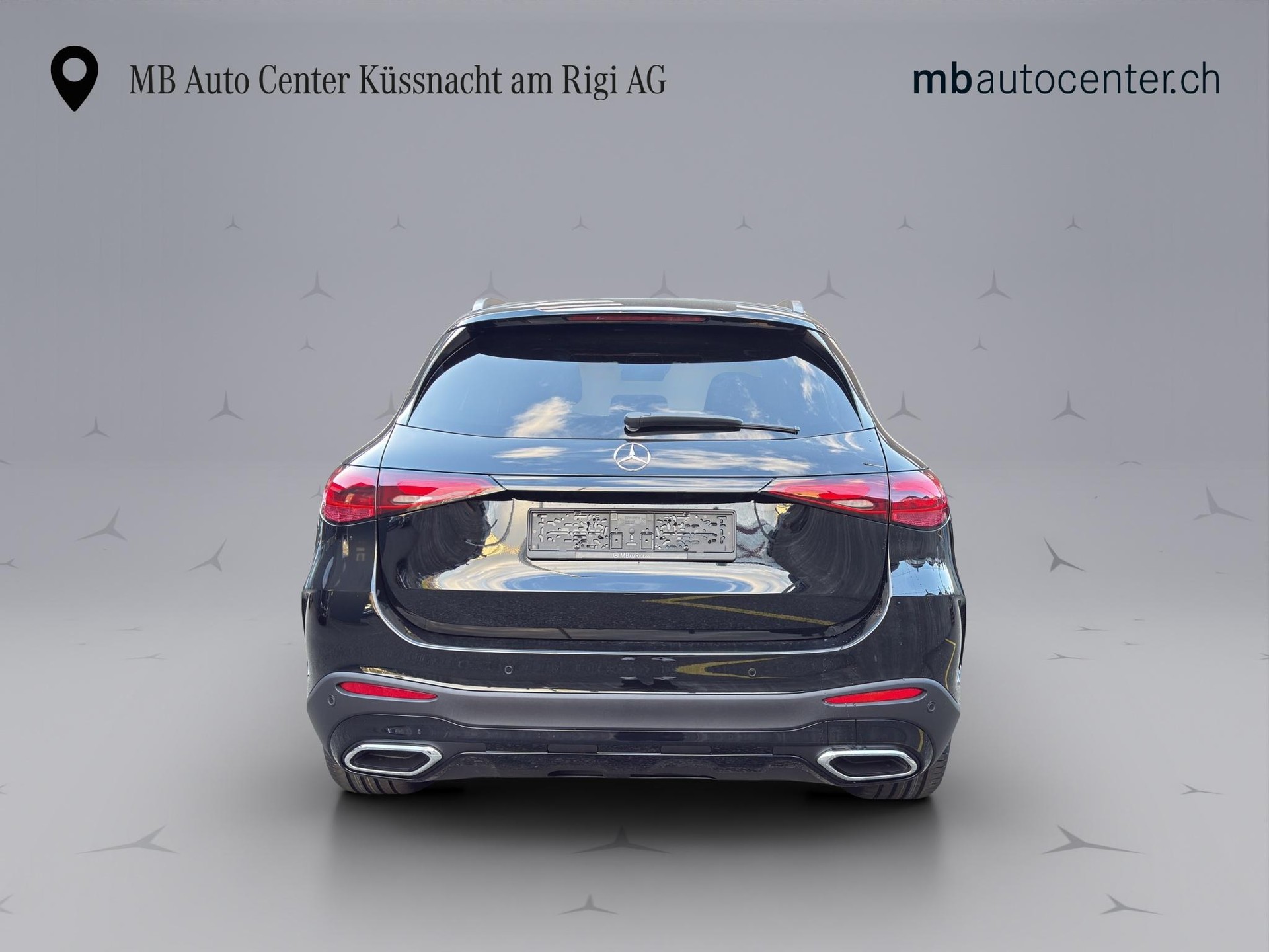 MERCEDES-BENZ GLC 200 AMG Line 4matic-image-5