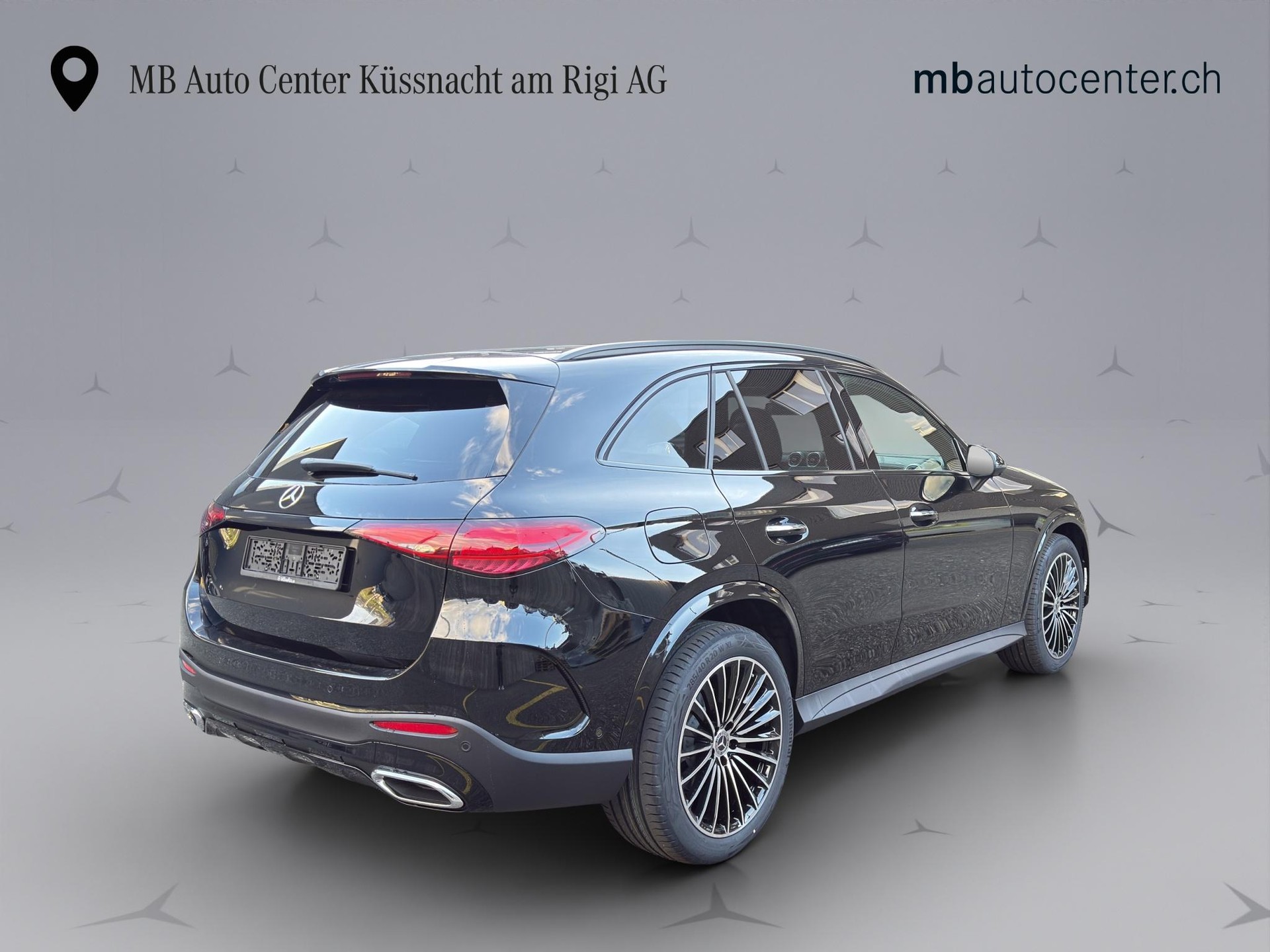 MERCEDES-BENZ GLC 200 AMG Line 4matic-image-6