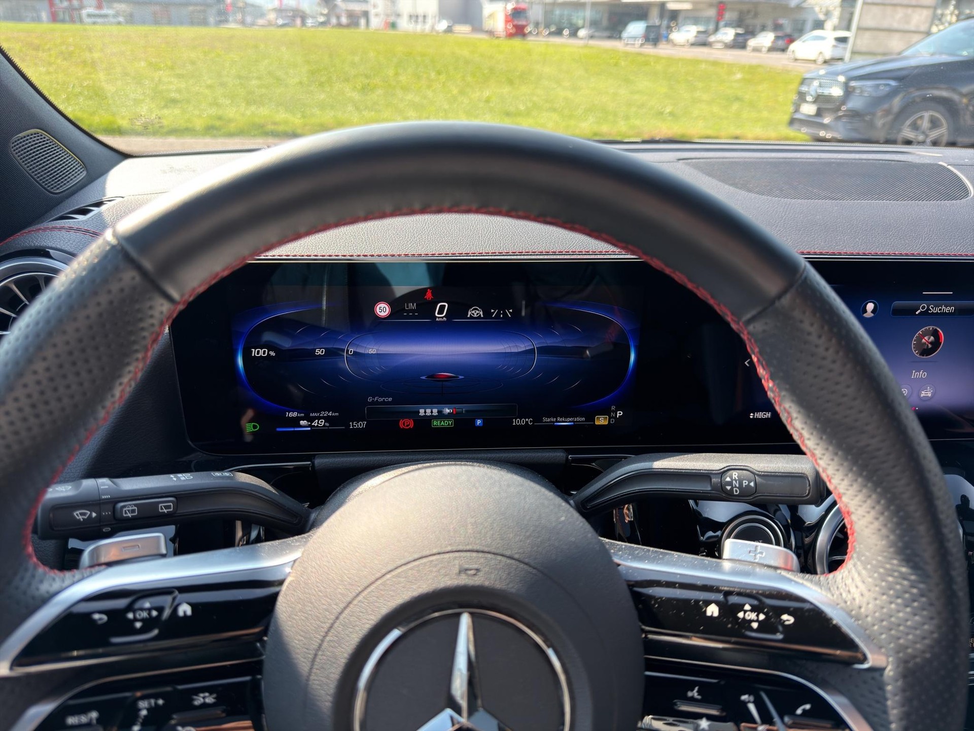 MERCEDES-BENZ EQA 350 Swiss Star AMG Line 4matic-image-19