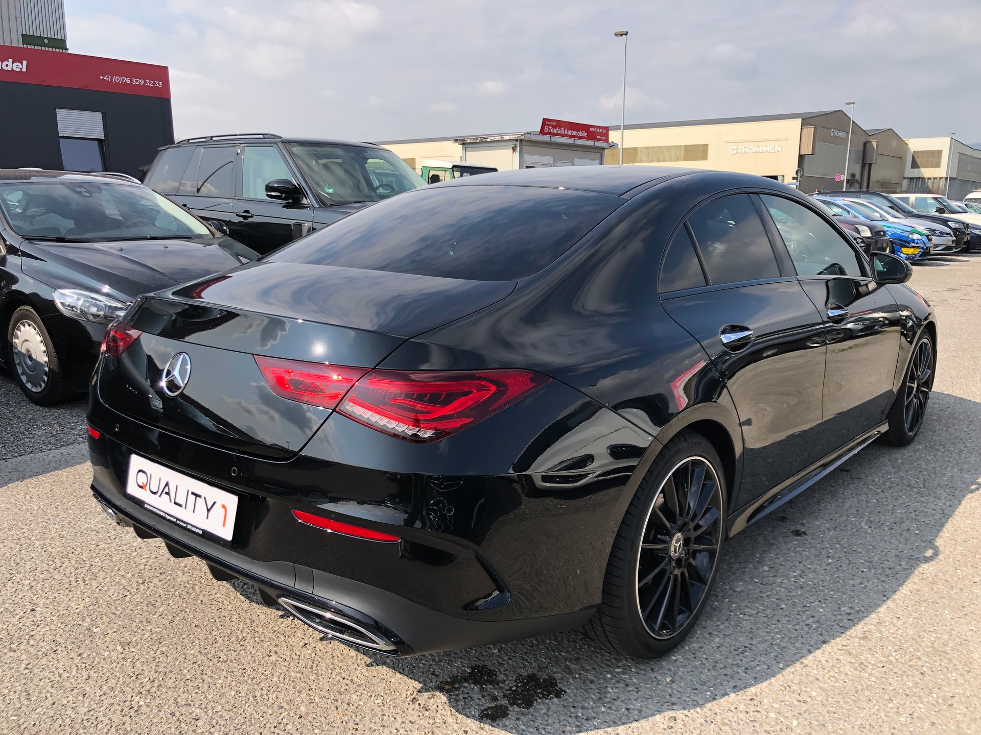 MERCEDES-BENZ CLA 180 AMG Line 7G-DCT-showroom-element-3