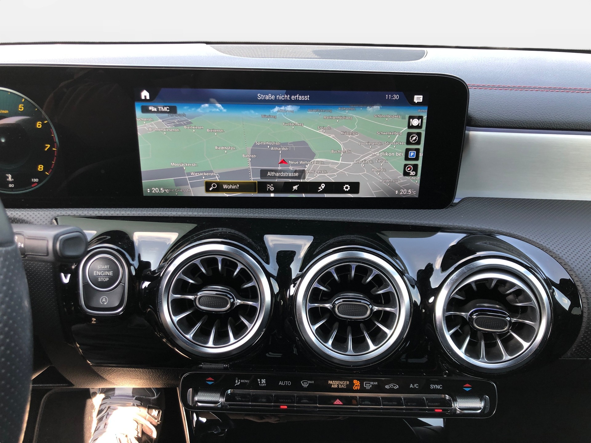 MERCEDES-BENZ CLA 180 AMG Line 7G-DCT-image-10