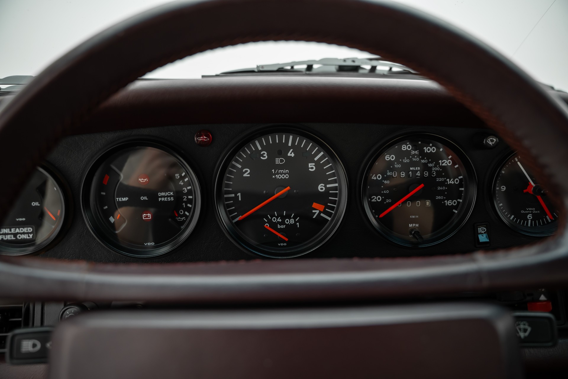 PORSCHE 911 Turbo Cabriolet-image-12