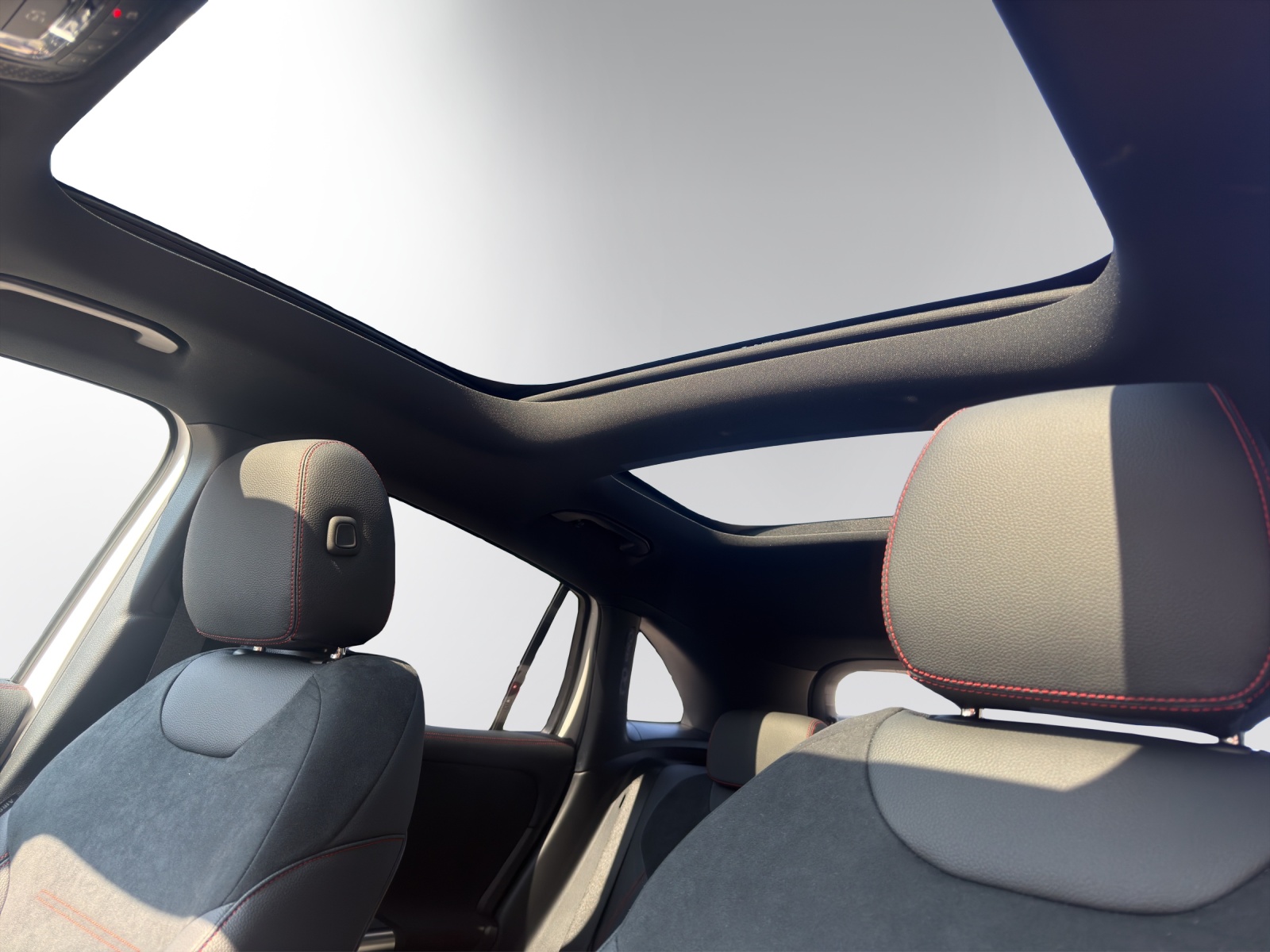 Image MERCEDES-BENZ GLA-220 GLA 220 4Matic 8G-DCT