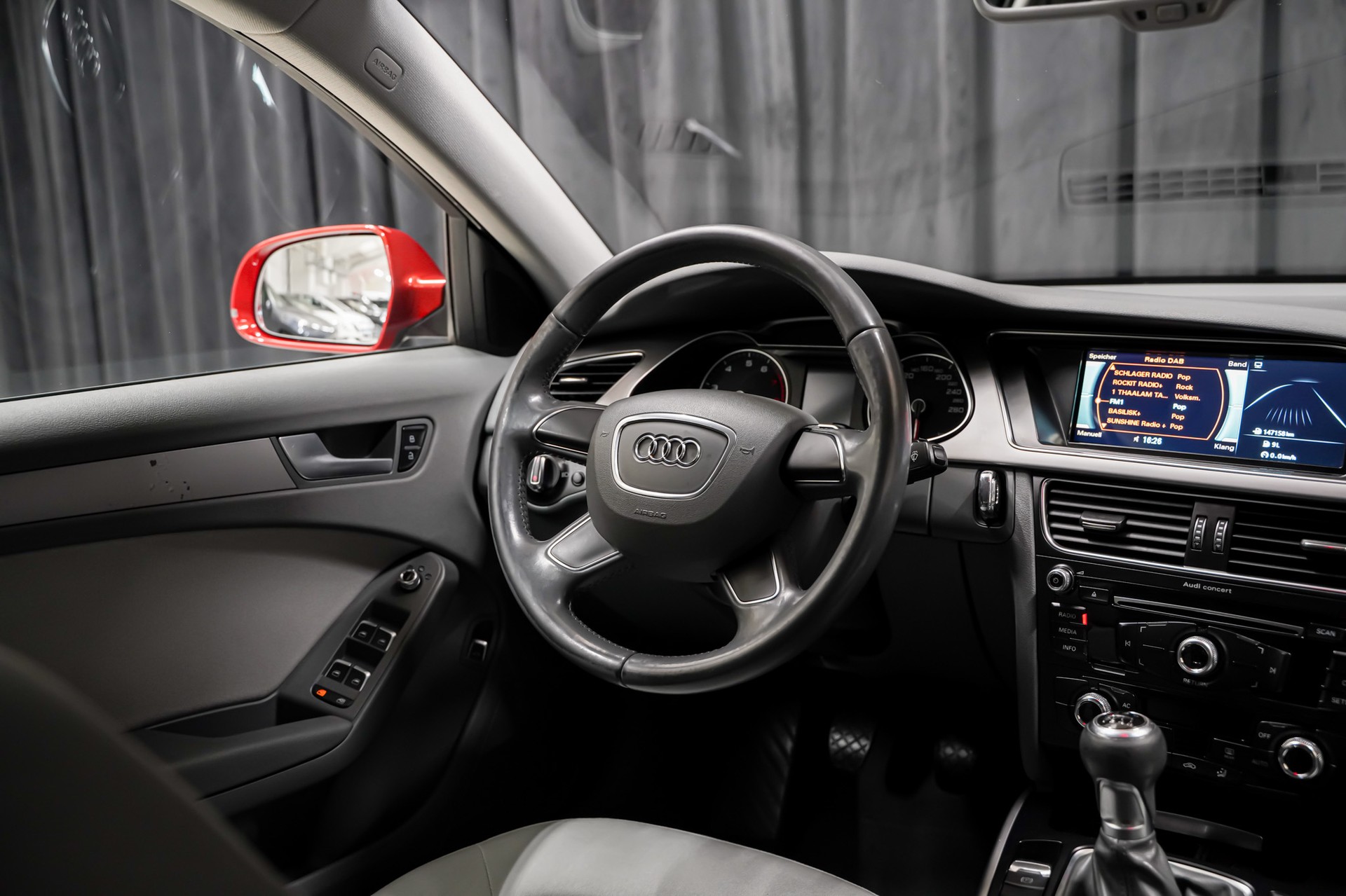 AUDI A4 Limousine 1.8 TFSI-image-15
