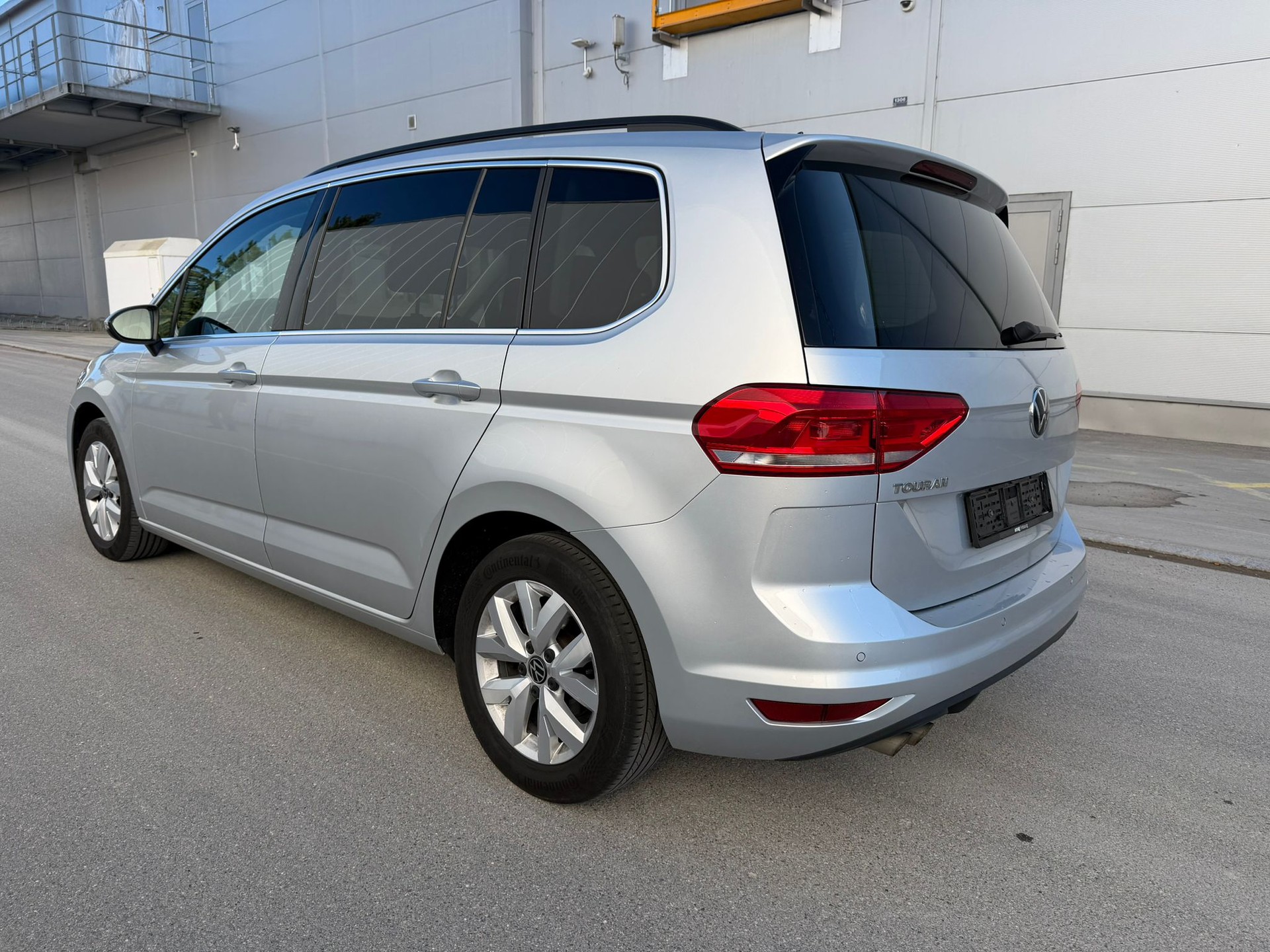 VW Touran 2.0 TDI BlueMotion Technology Comfortline DSG-image-6