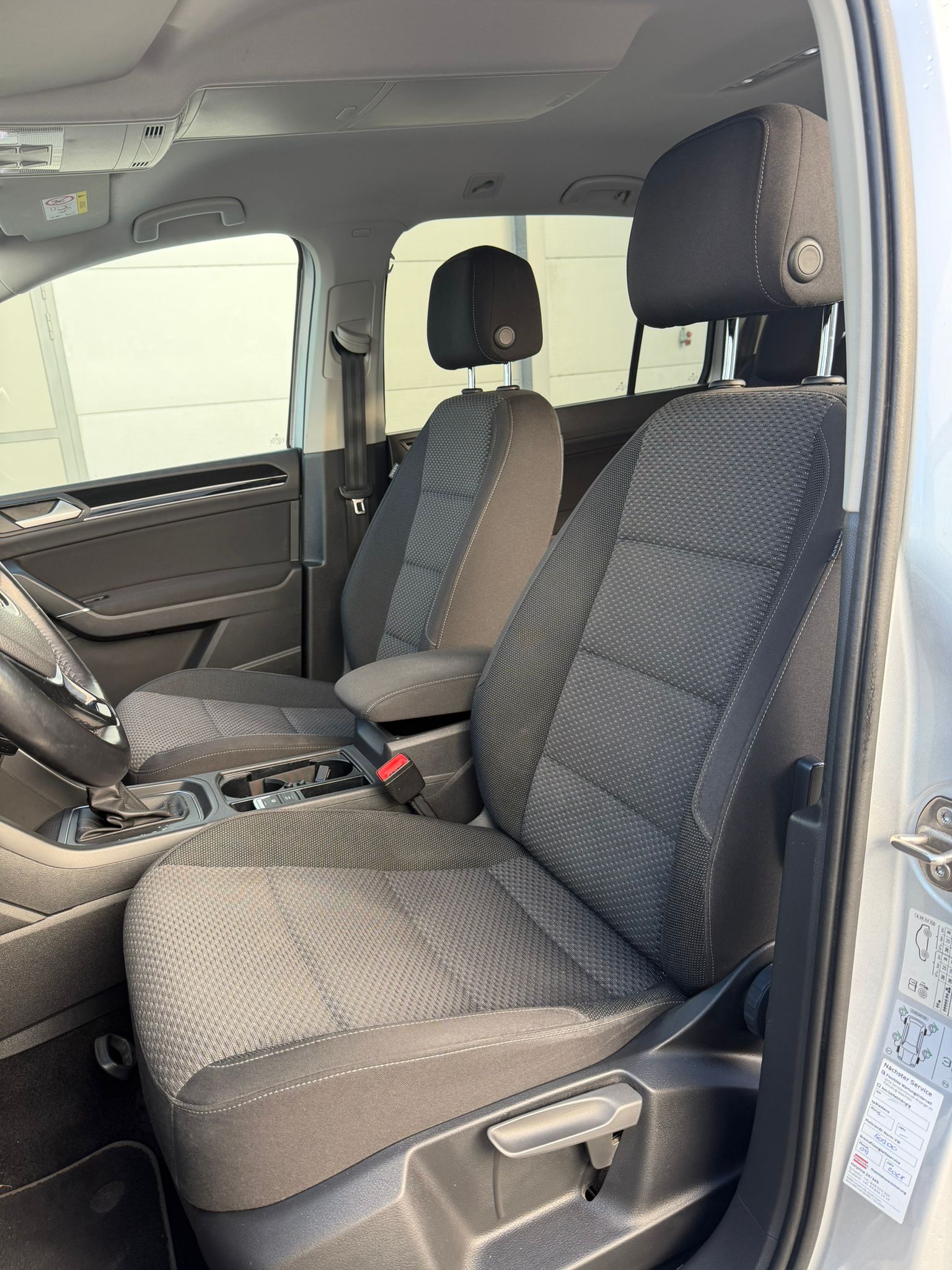 VW Touran 2.0 TDI BlueMotion Technology Comfortline DSG-image-11