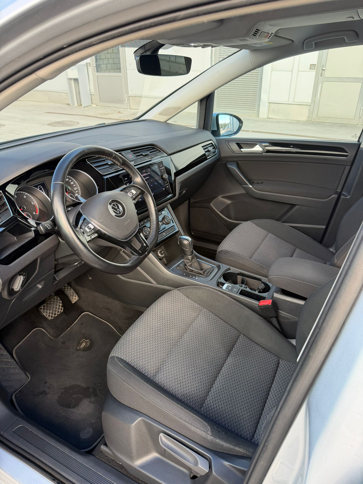VW Touran 2.0 TDI BlueMotion Technology Comfortline DSG-image-10