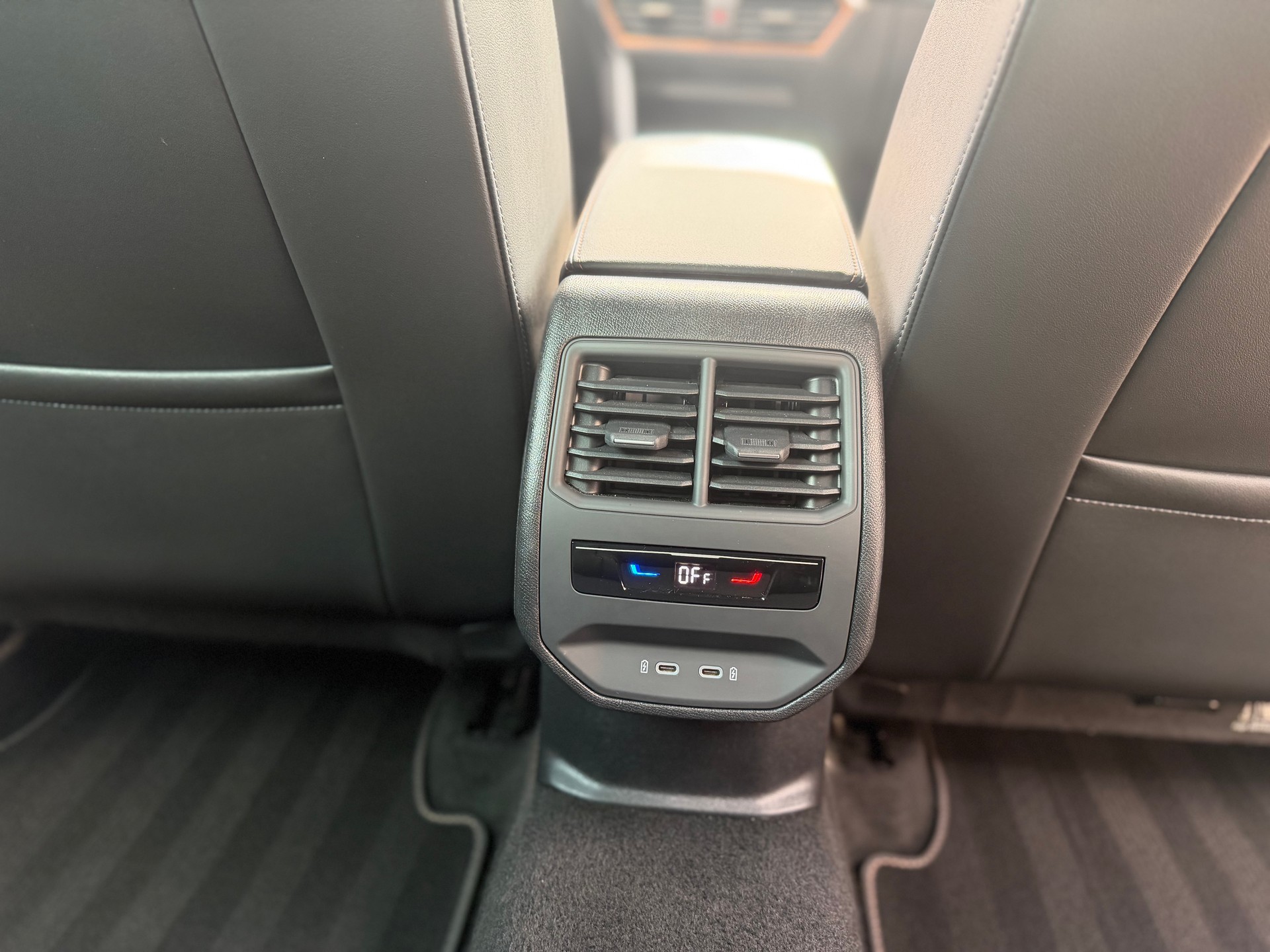 CUPRA Formentor 1.5 e-HYBRID pHEV VZ DSG-image-10