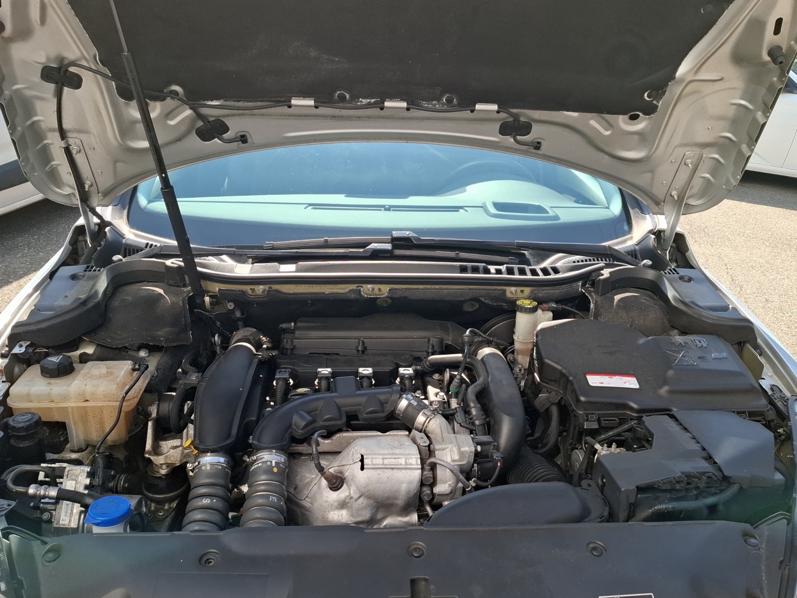 PEUGEOT 508 1.6 16V T Allure-image-9