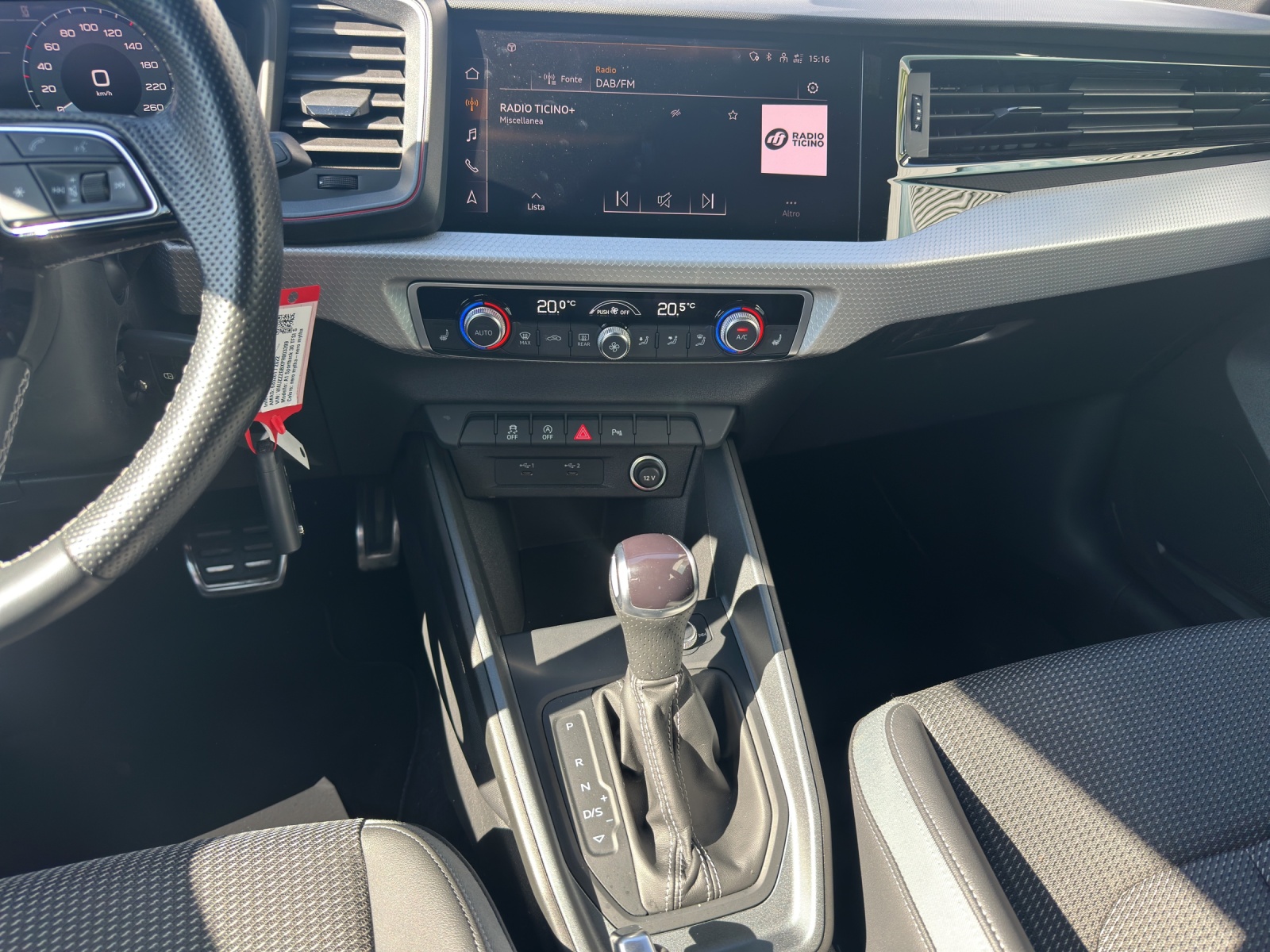 AUDI A1 Sportback 30 TFSI S Line Attraction S-tronic-image-10