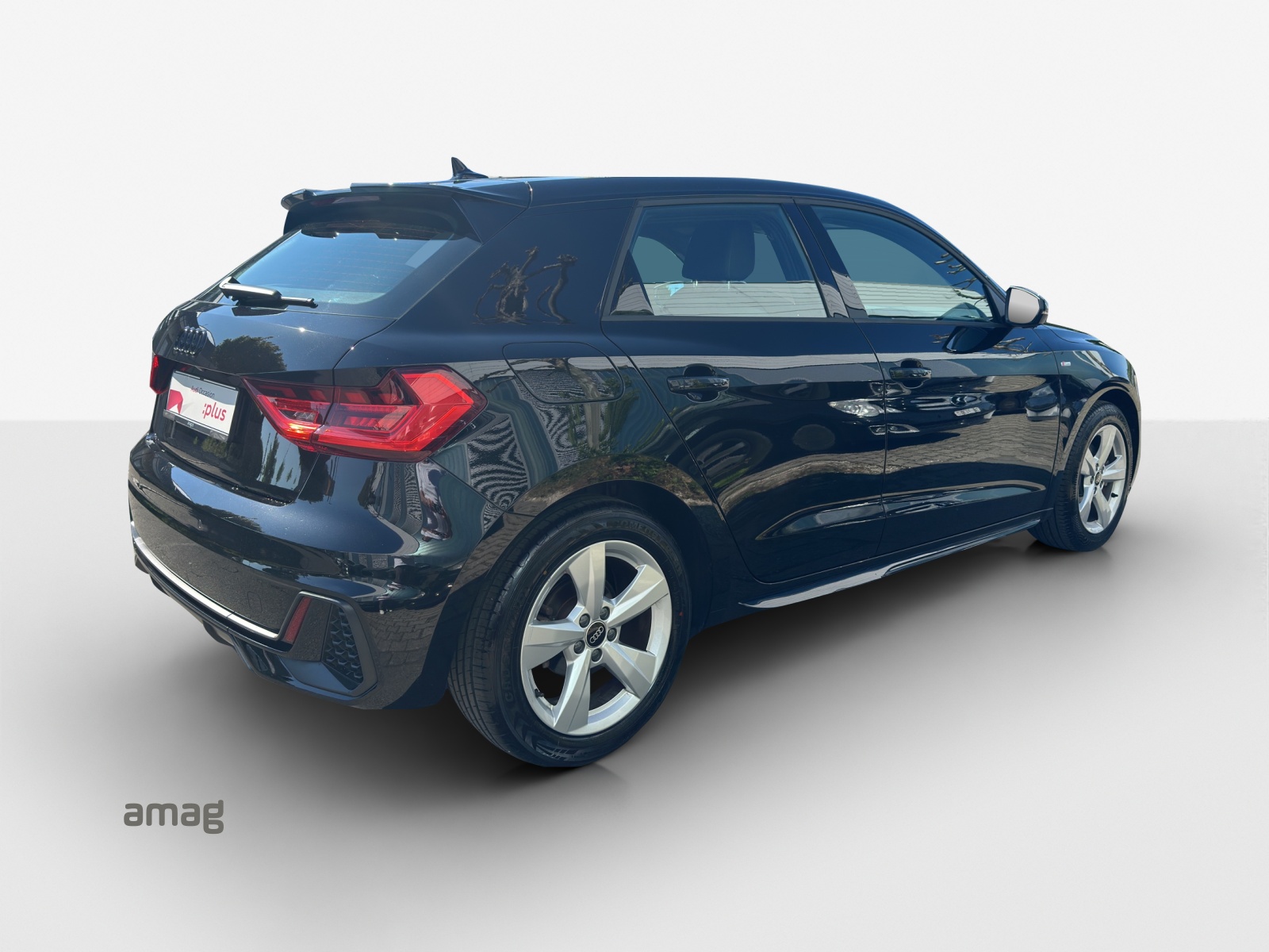 AUDI A1 Sportback 30 TFSI S Line Attraction S-tronic-image-4