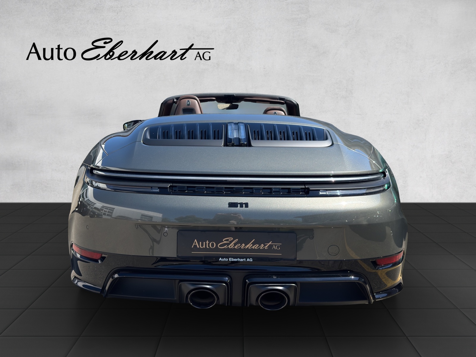 PORSCHE 911 Carrera 4 GTS Cabriolet Aventuringrün-image-4