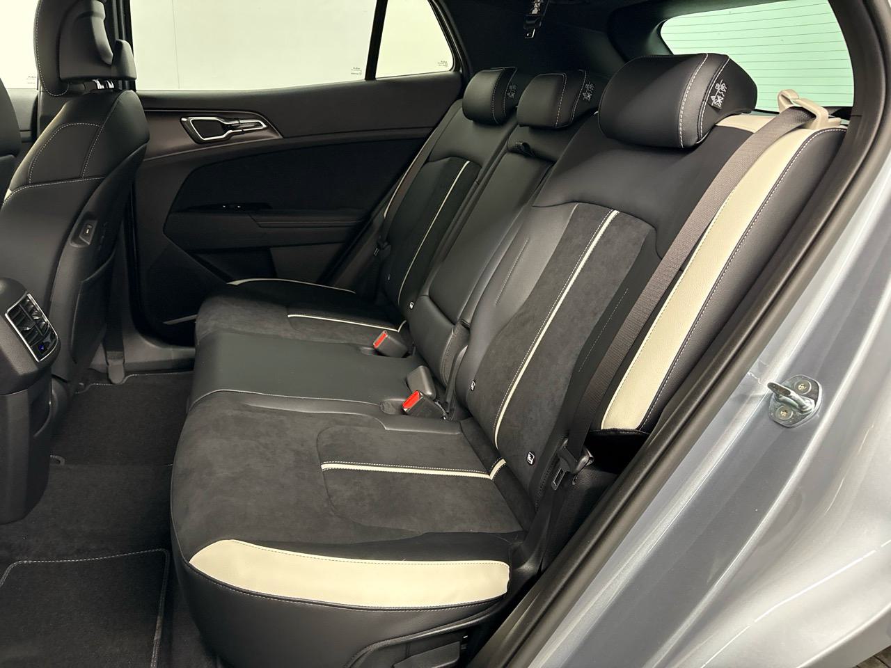 KIA Sportage 1.6T-GDi PHEV GT-Line-image-10