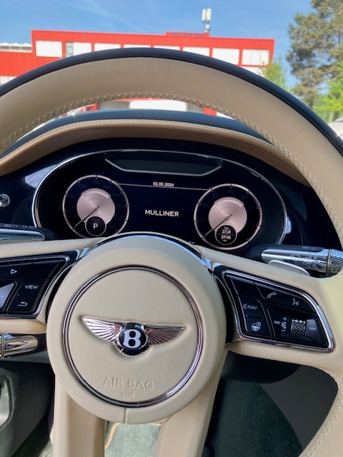 BENTLEY 4.0 V8 Mulliner-image-5