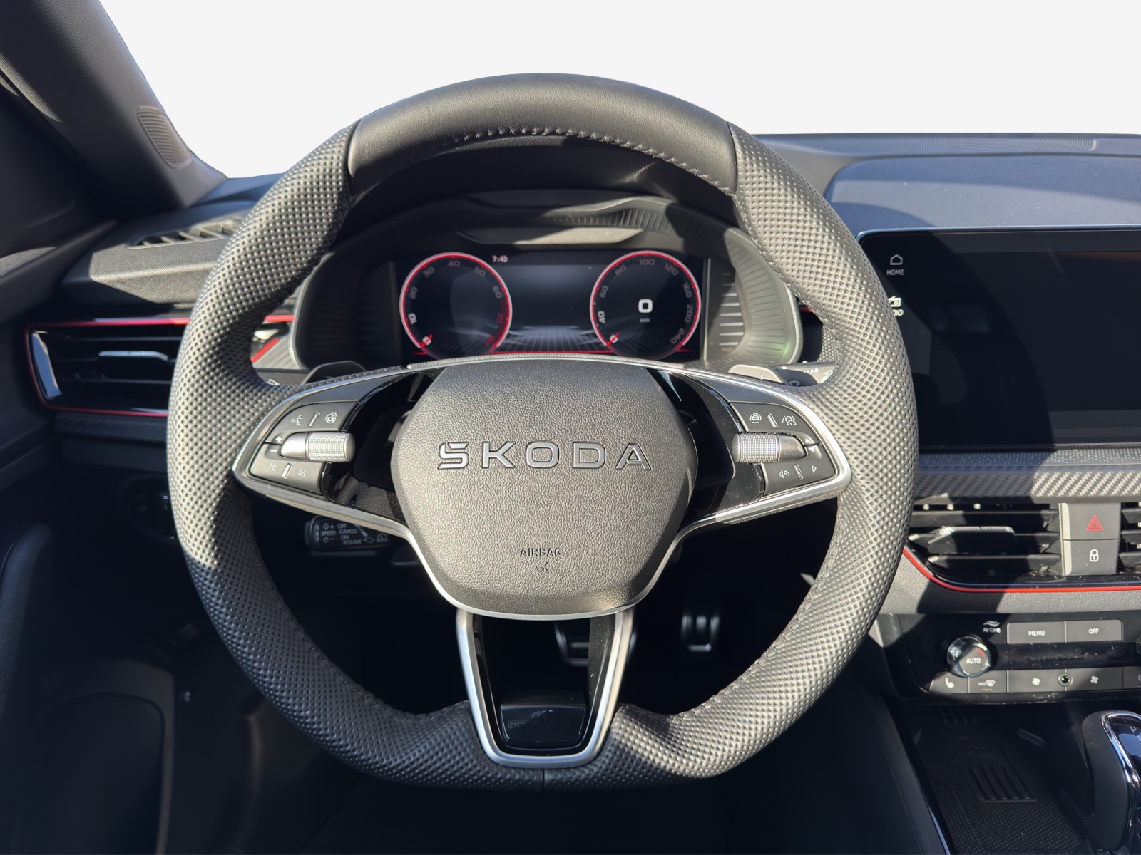 SKODA Scala 1.5 TSI Monte Carlo DSG-image-9