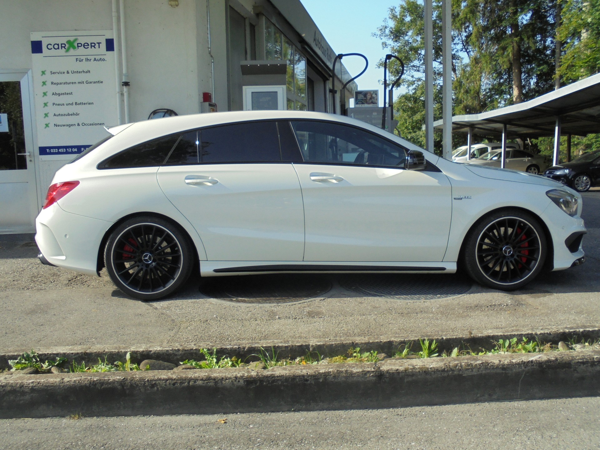 MERCEDES-BENZ CLA Shooting Brake 45 AMG 4Matic Speedshift-image-2