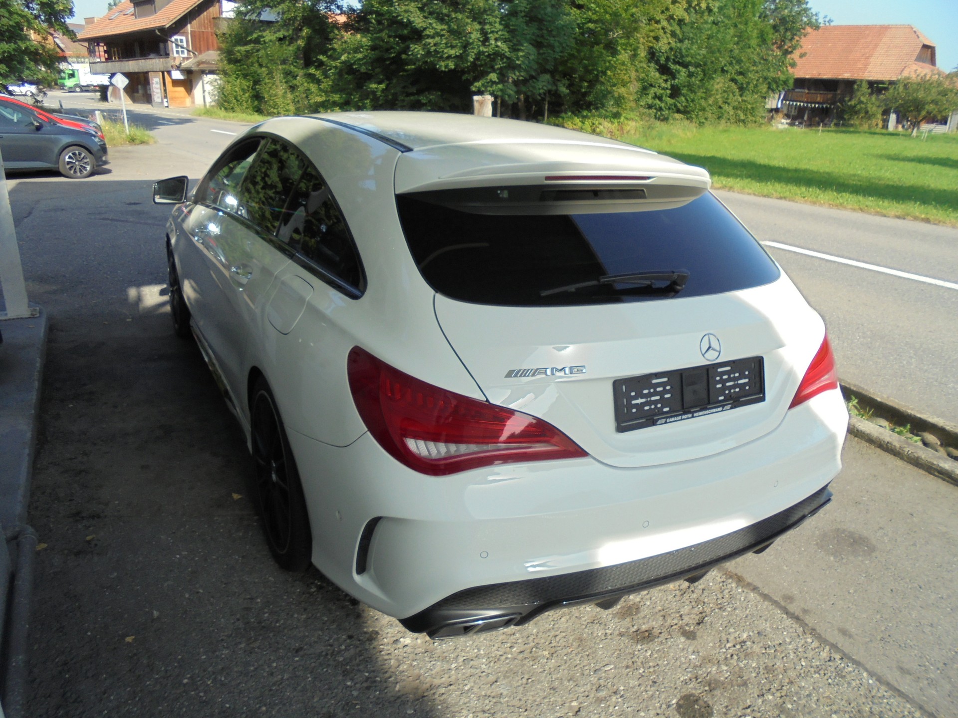 MERCEDES-BENZ CLA Shooting Brake 45 AMG 4Matic Speedshift-image-4