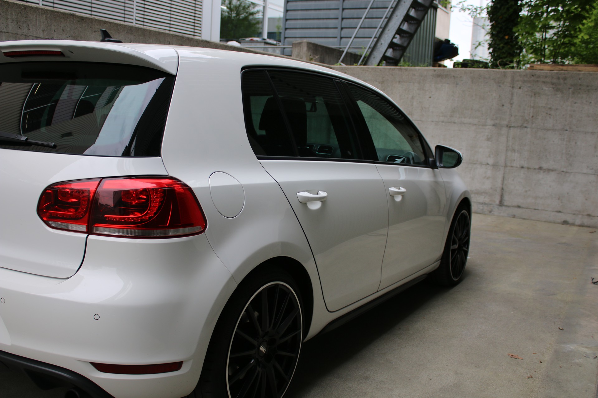 VW Golf 2.0 TSI GTI DSG-image-1