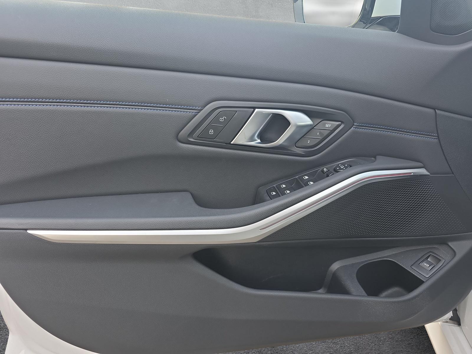BMW 320d Touring xDrive G21 (CH) AHK-image-16