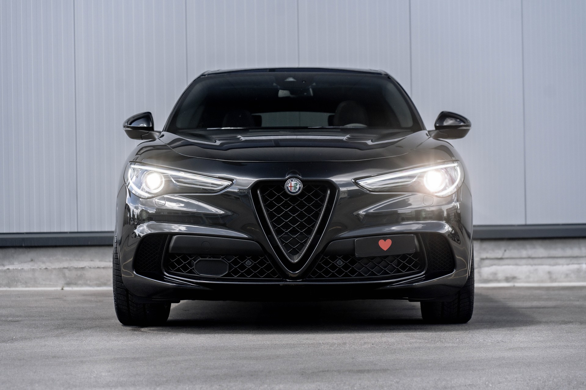 ALFA ROMEO Stelvio 2.9 V6 Quadrifoglio Q4 Automatic * FRISCH AB MFK * NEUE BREMSEN VO & HI * BREITER & TIEFER *-image-1