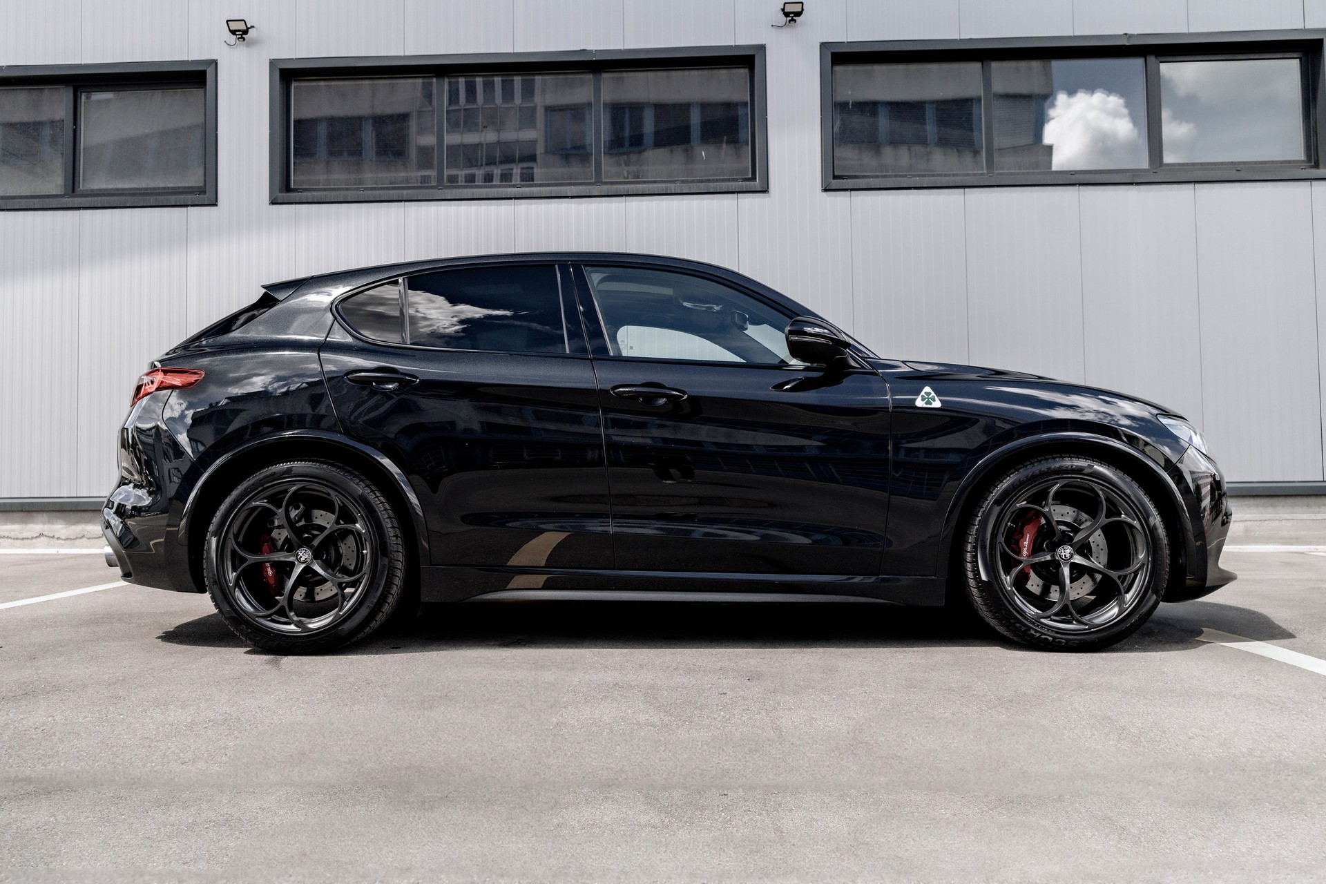 ALFA ROMEO Stelvio 2.9 V6 Quadrifoglio Q4 Automatic * FRISCH AB MFK * NEUE BREMSEN VO & HI * BREITER & TIEFER *-image-3