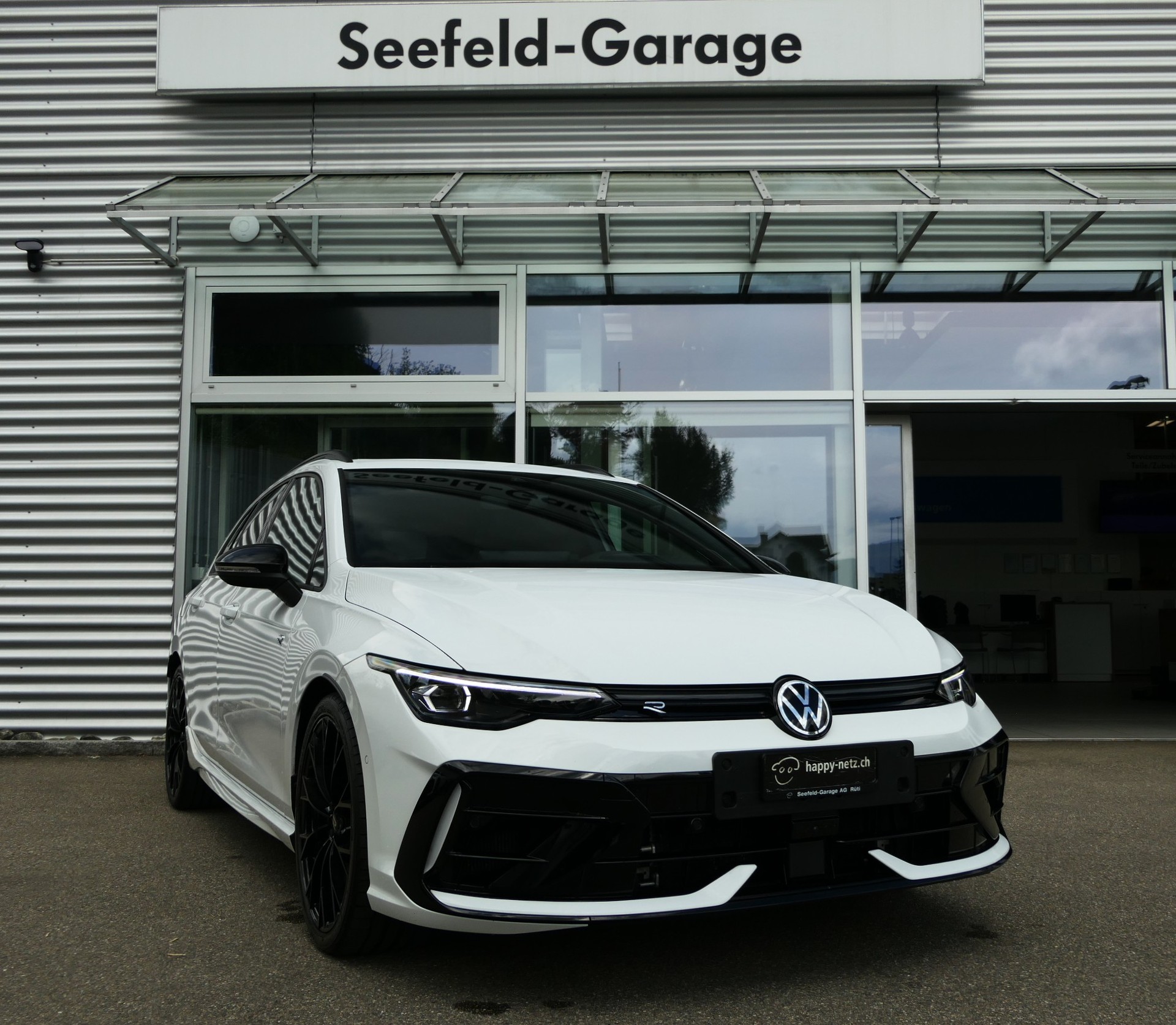 VW Golf 2.0 Variant TSI R DSG 4 Motion