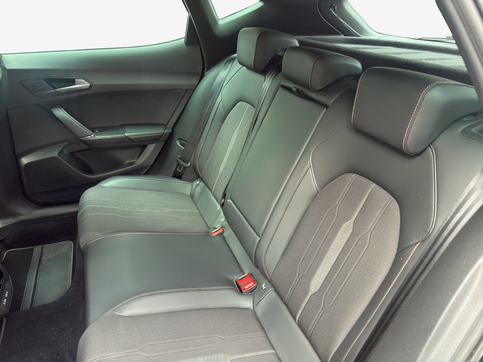 CUPRA Formentor 1.4 e-HYBRID pHEV VZ DSG-image-11
