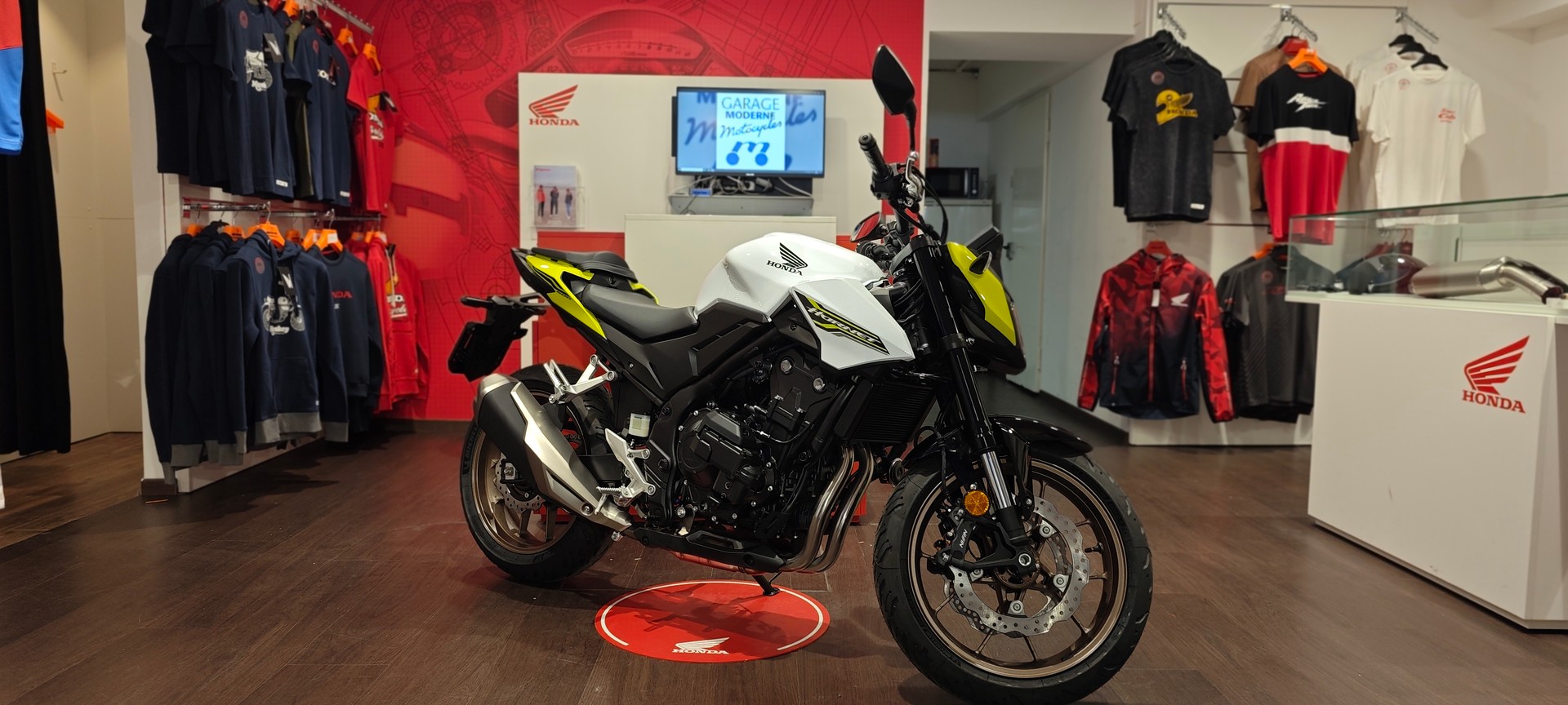HONDA CB 500 Hornet E-Clutch