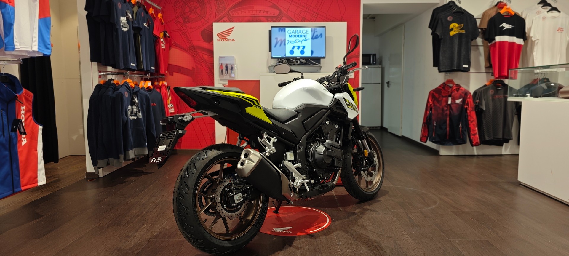 HONDA CB 500 Hornet E-Clutch-showroom-element-2