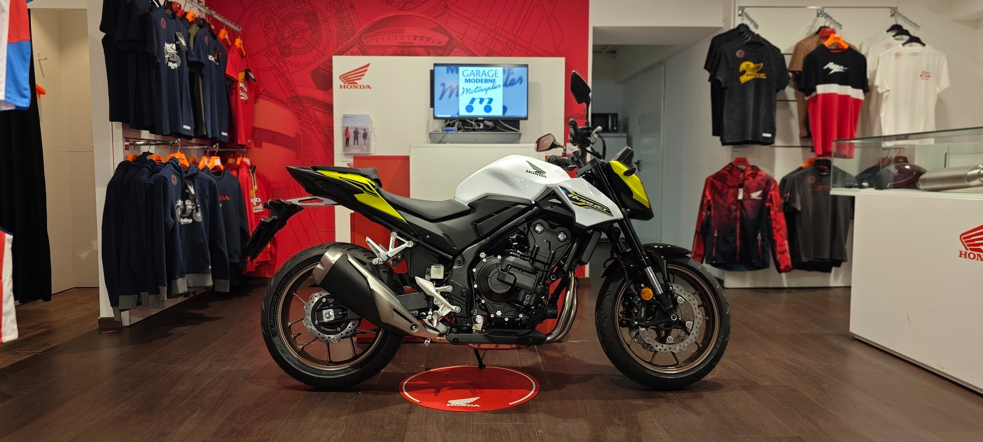 HONDA CB 500 Hornet E-Clutch-showroom-element-1