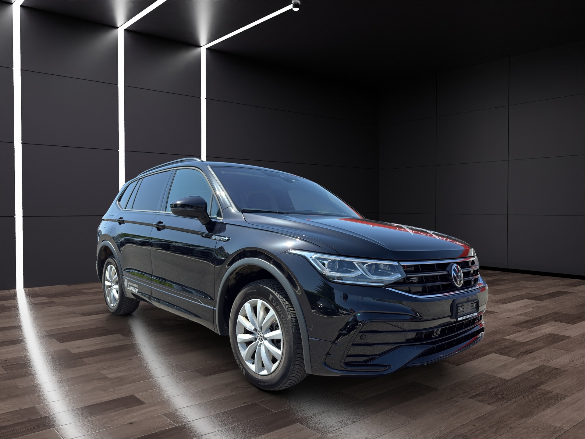 VW Tiguan Allspace 2.0TSI R-Line 4Motion DSG-showroom-element-2
