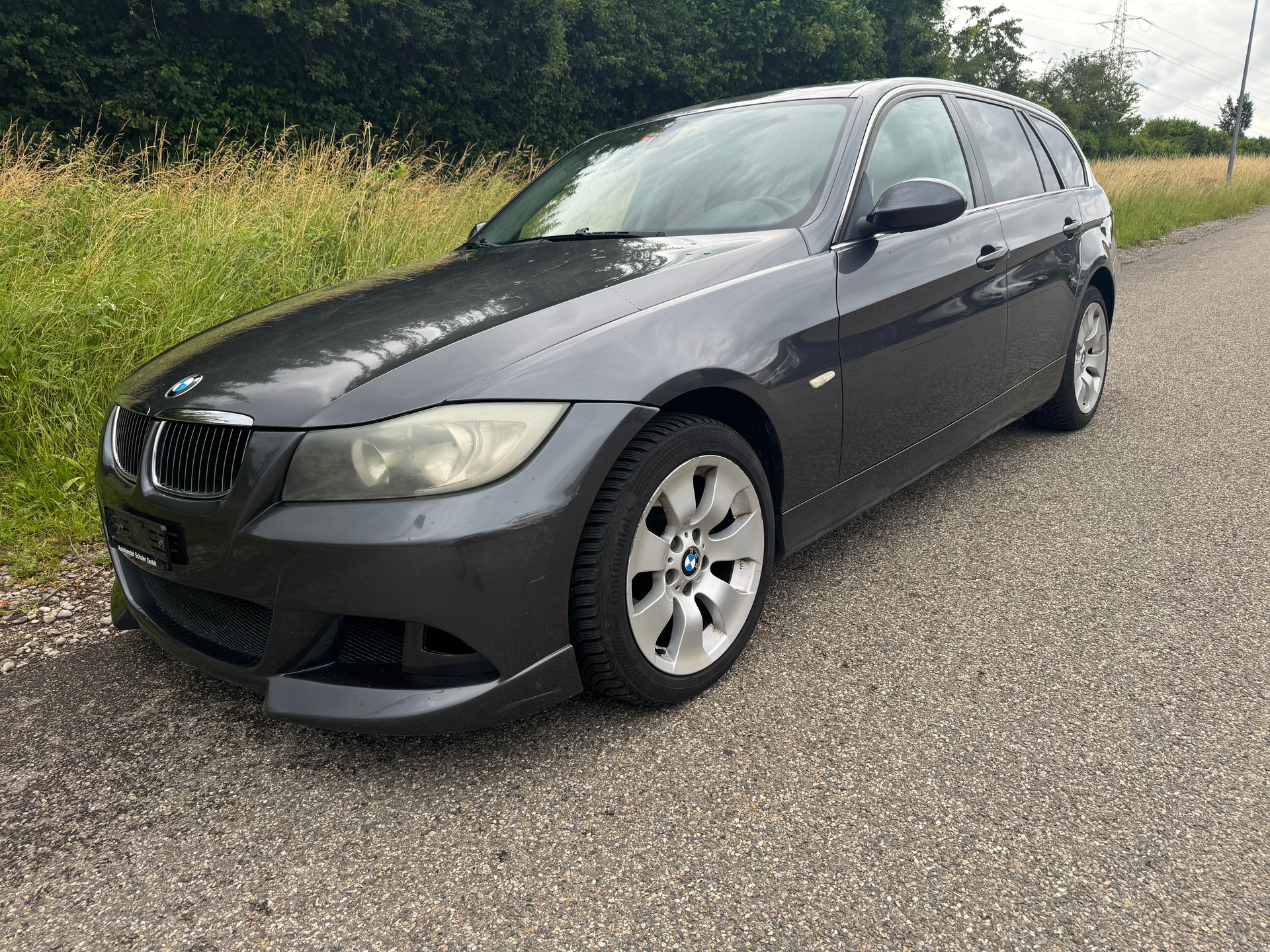 BMW 325i Touring-image-6