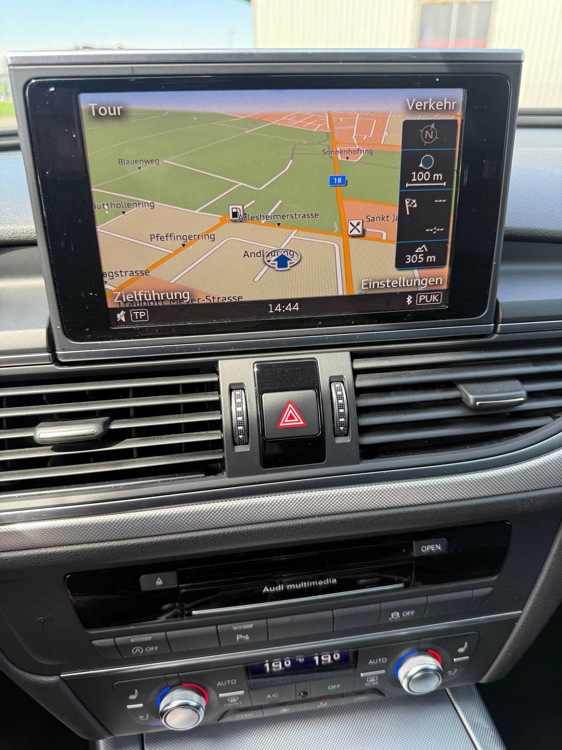 AUDI A6 Avant 3.0 TDI V6 quattro S-tronic-image-10