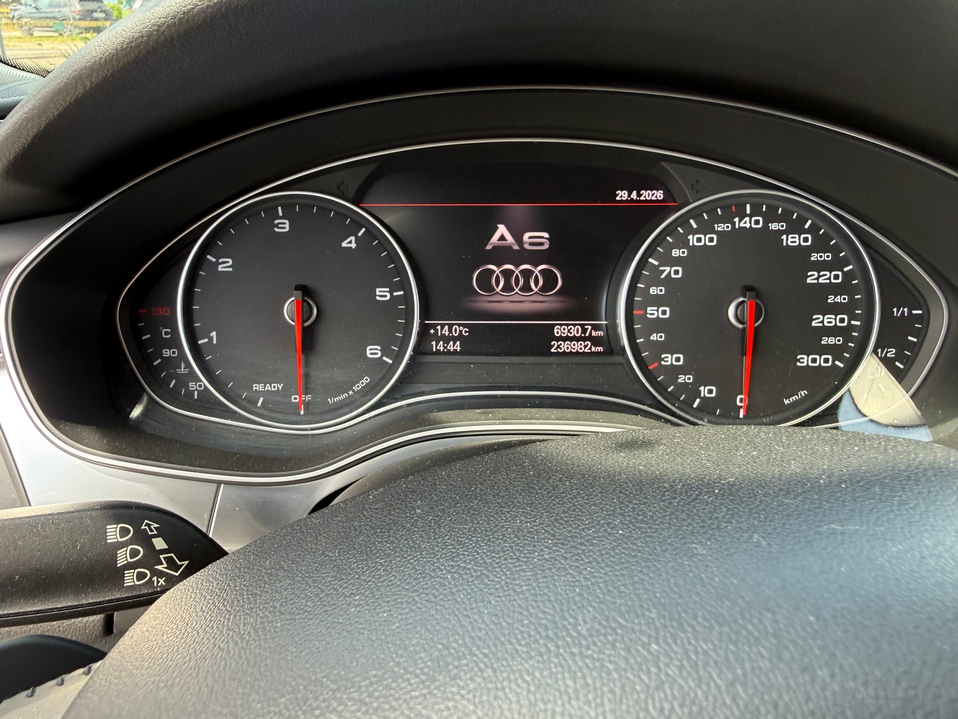 AUDI A6 Avant 3.0 TDI V6 quattro S-tronic-image-9